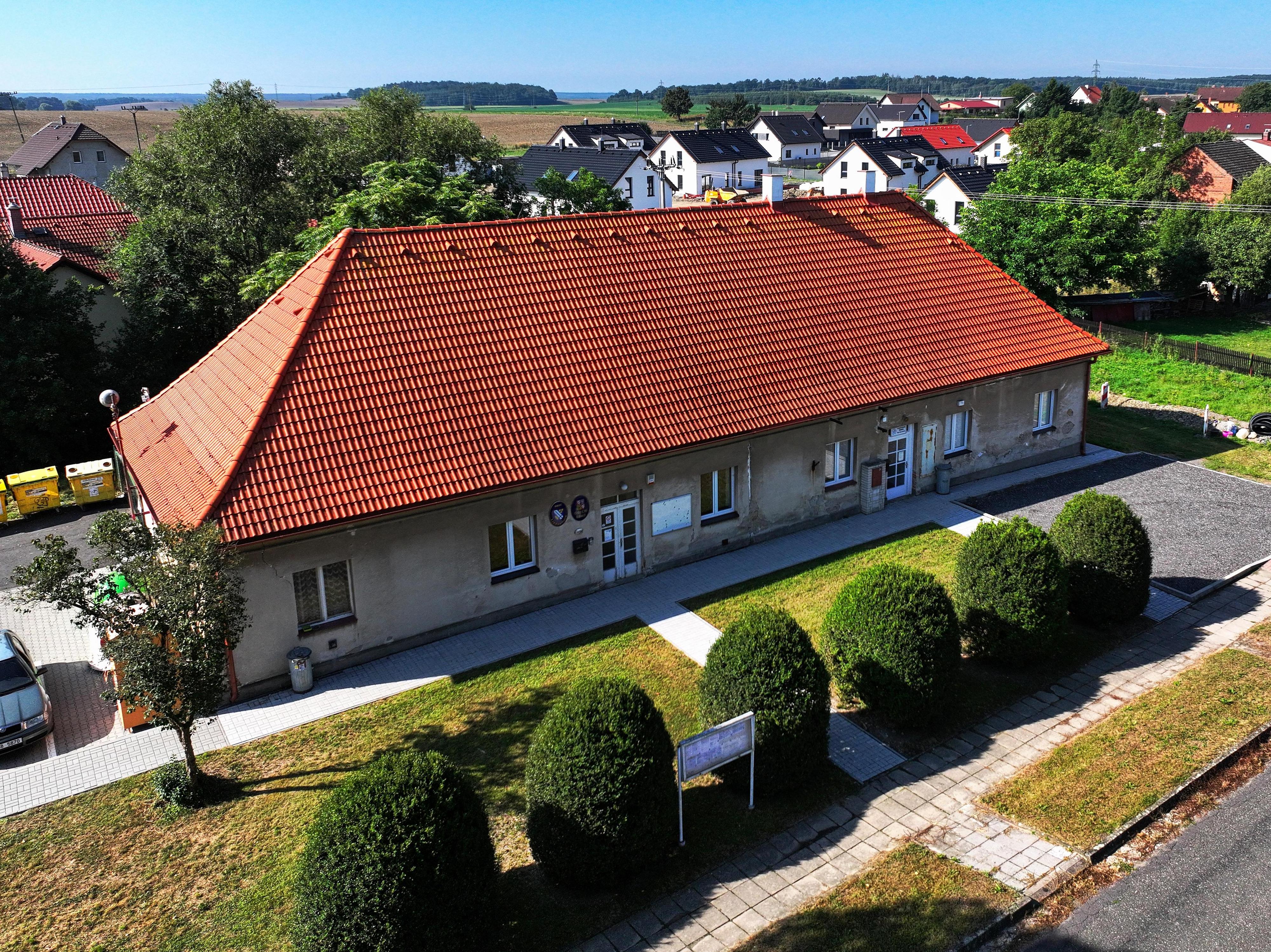 Librantice - obecní úřad foto 2