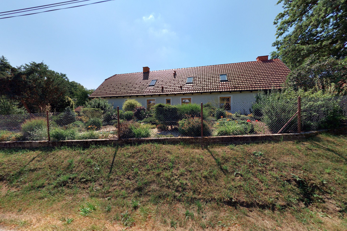 FARMA LACHOUT, s.r.o.