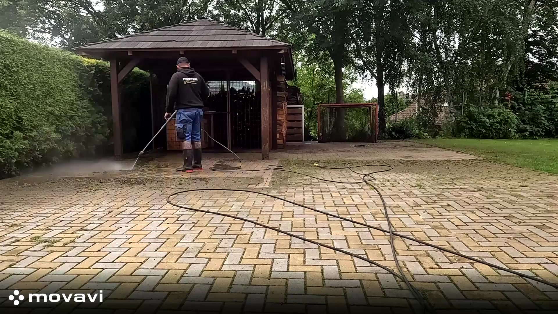Filip Hnědkovský - vysokotlaké čištění foto 1 (náhled videa)