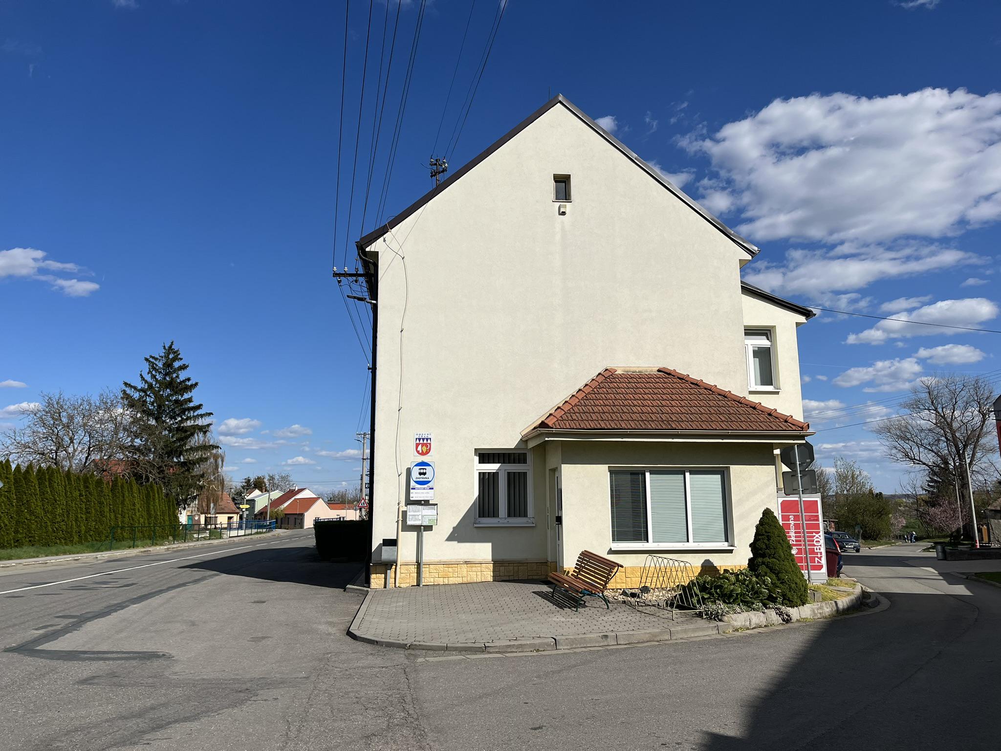 Hostěrádky-Rešov - obecní úřad foto 6