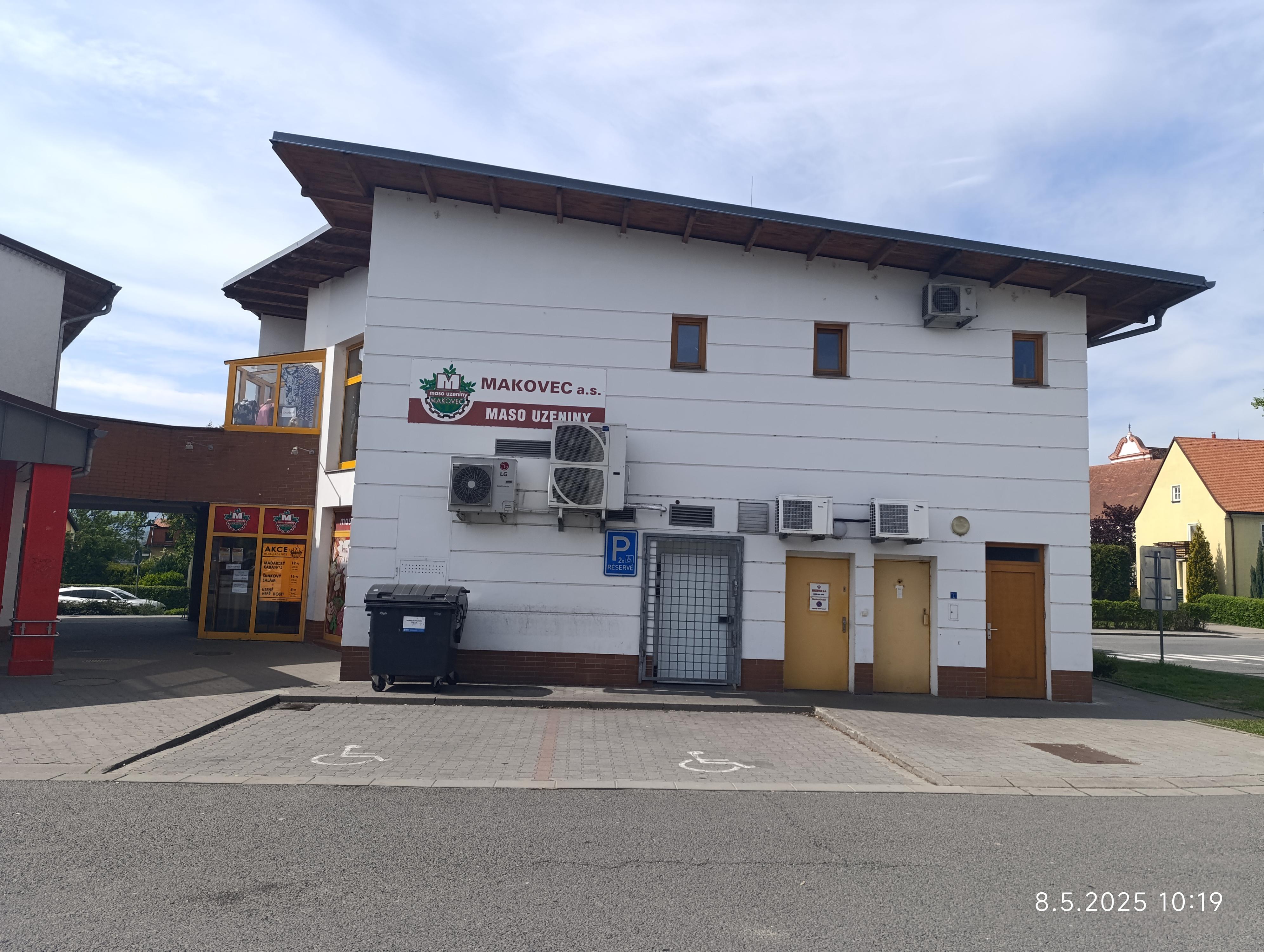 Makovec - maso uzeniny