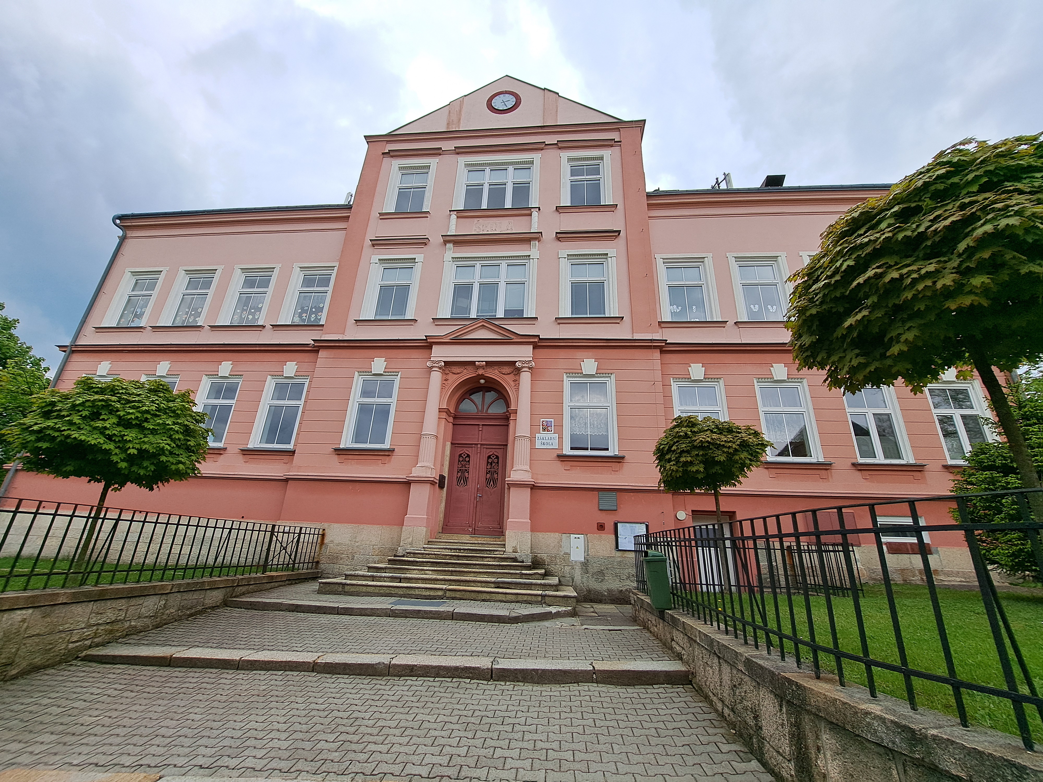 ZŠ Jablonec nad Nisou - Kokonín, Janáčkova foto 2