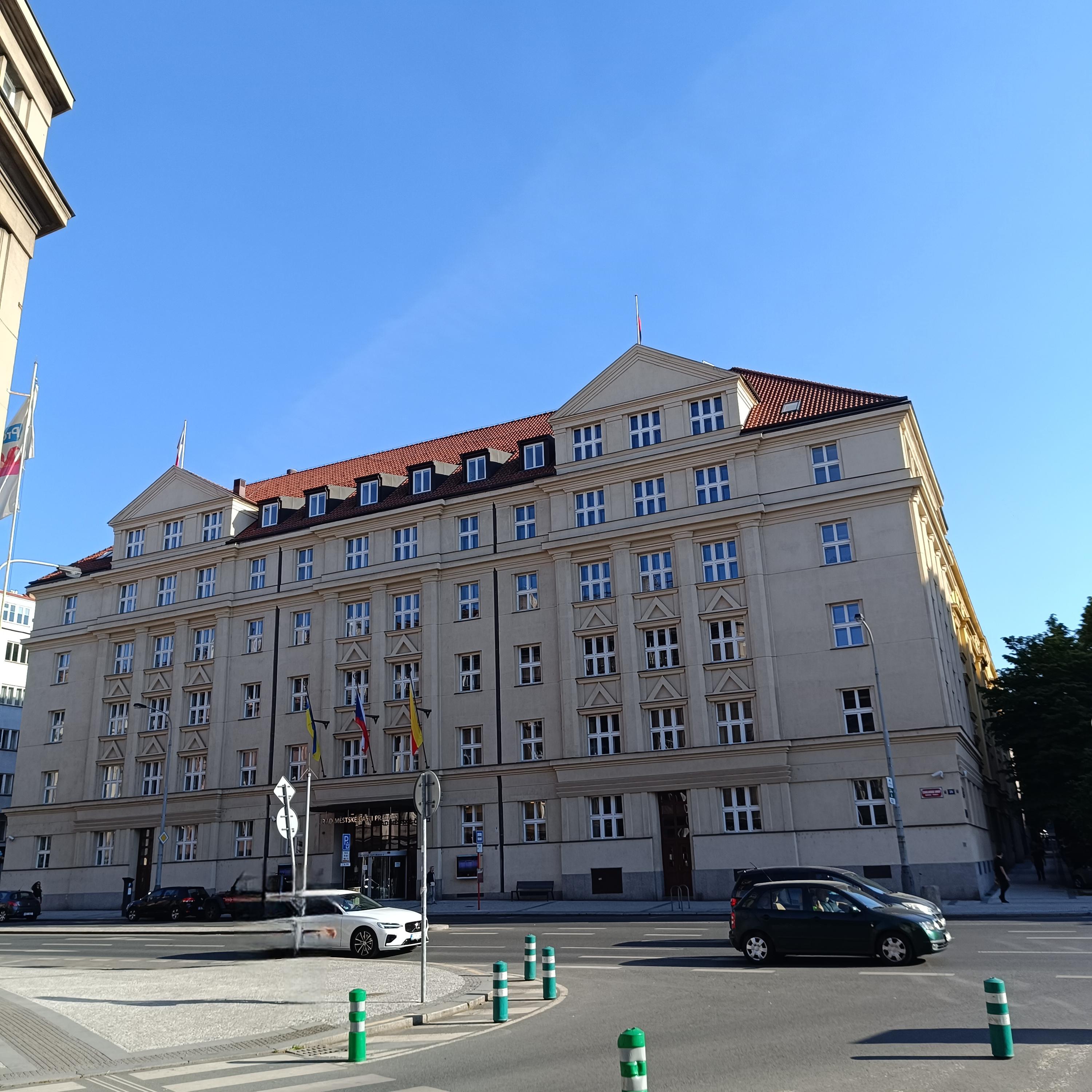 Úřad městské části Praha 6 foto 5