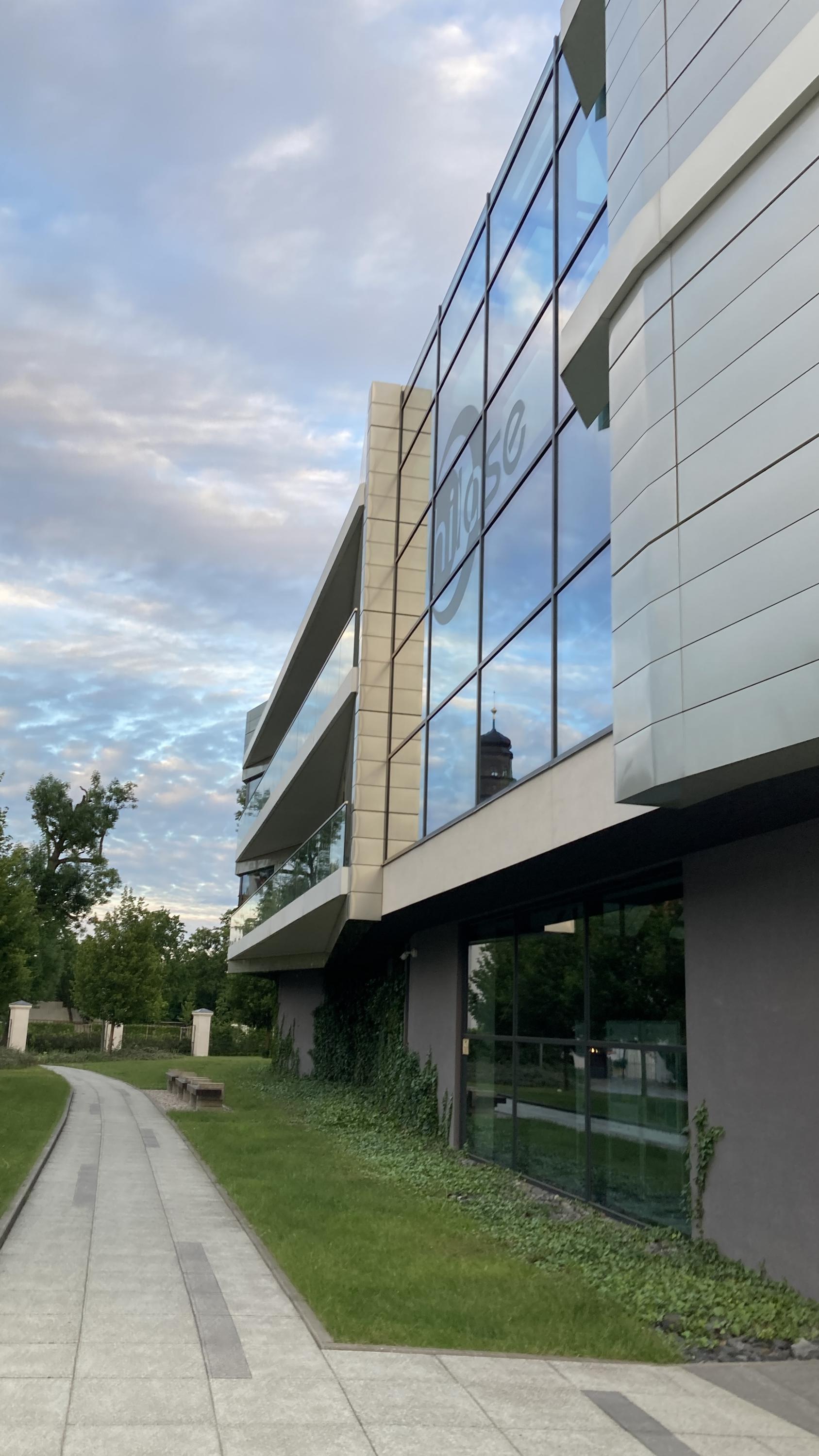 Hilase Centre foto 3