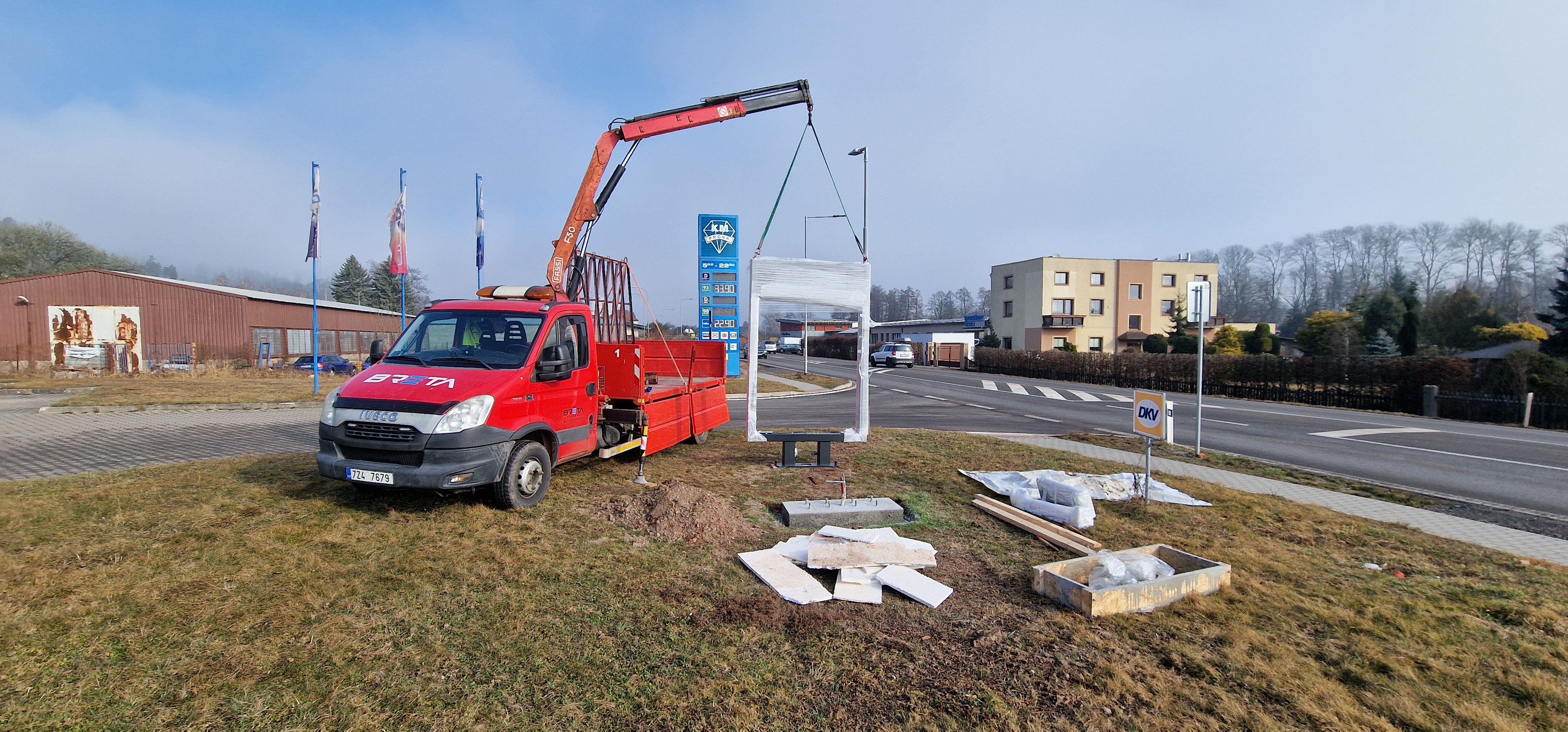 BRETA PLUS - kontejnerová doprava s hydraulickou rukou foto 2