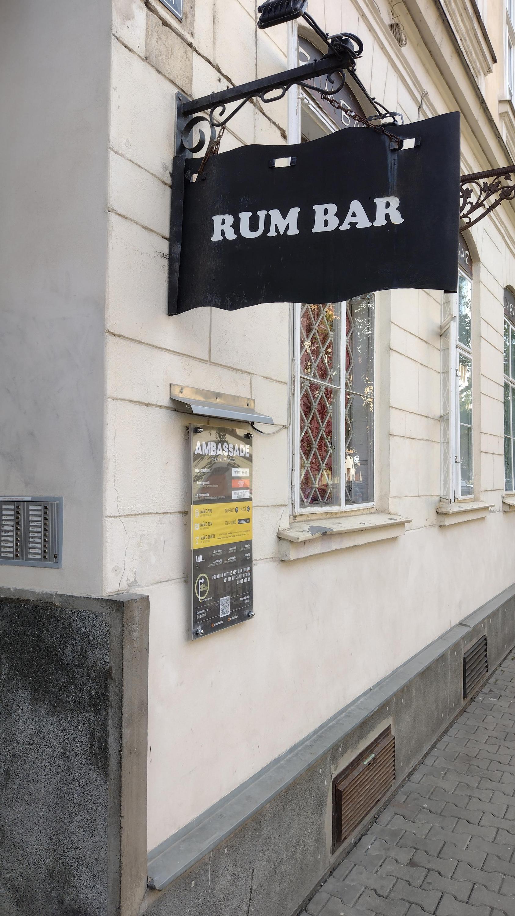 Ambassade Rum Bar foto 2