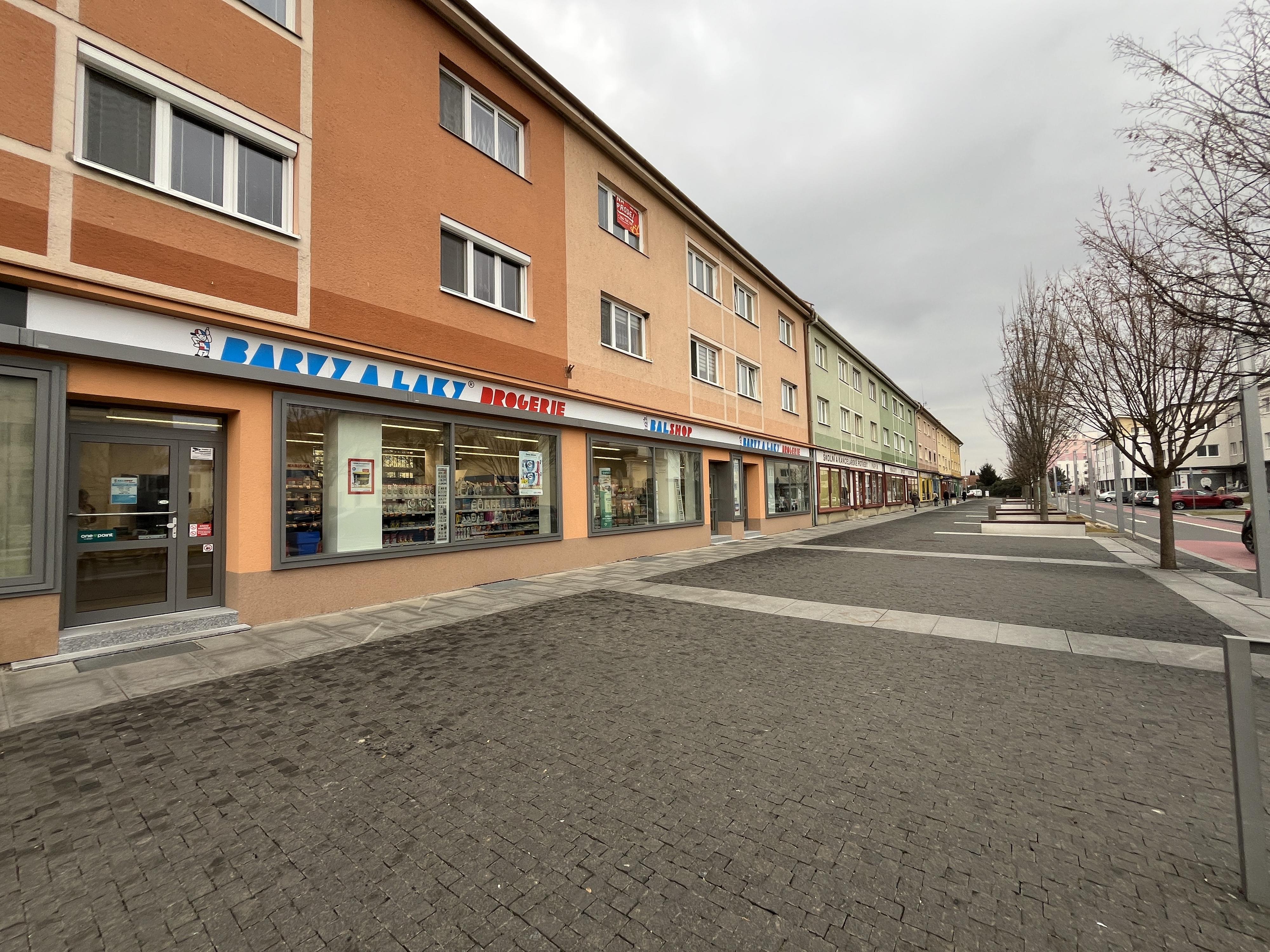 BARVY A LAKY DROGERIE