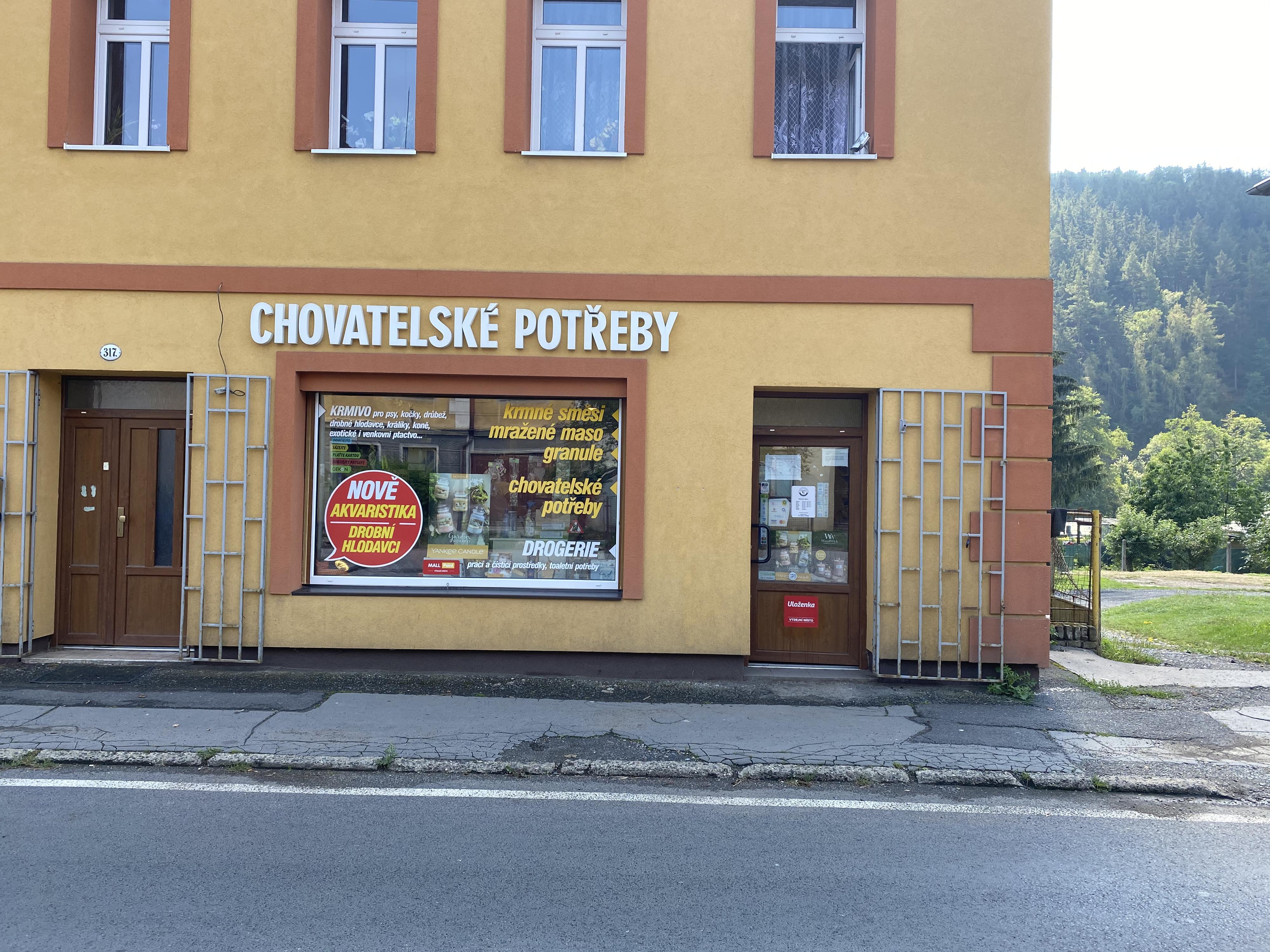 Chovatelské potřeby Mája