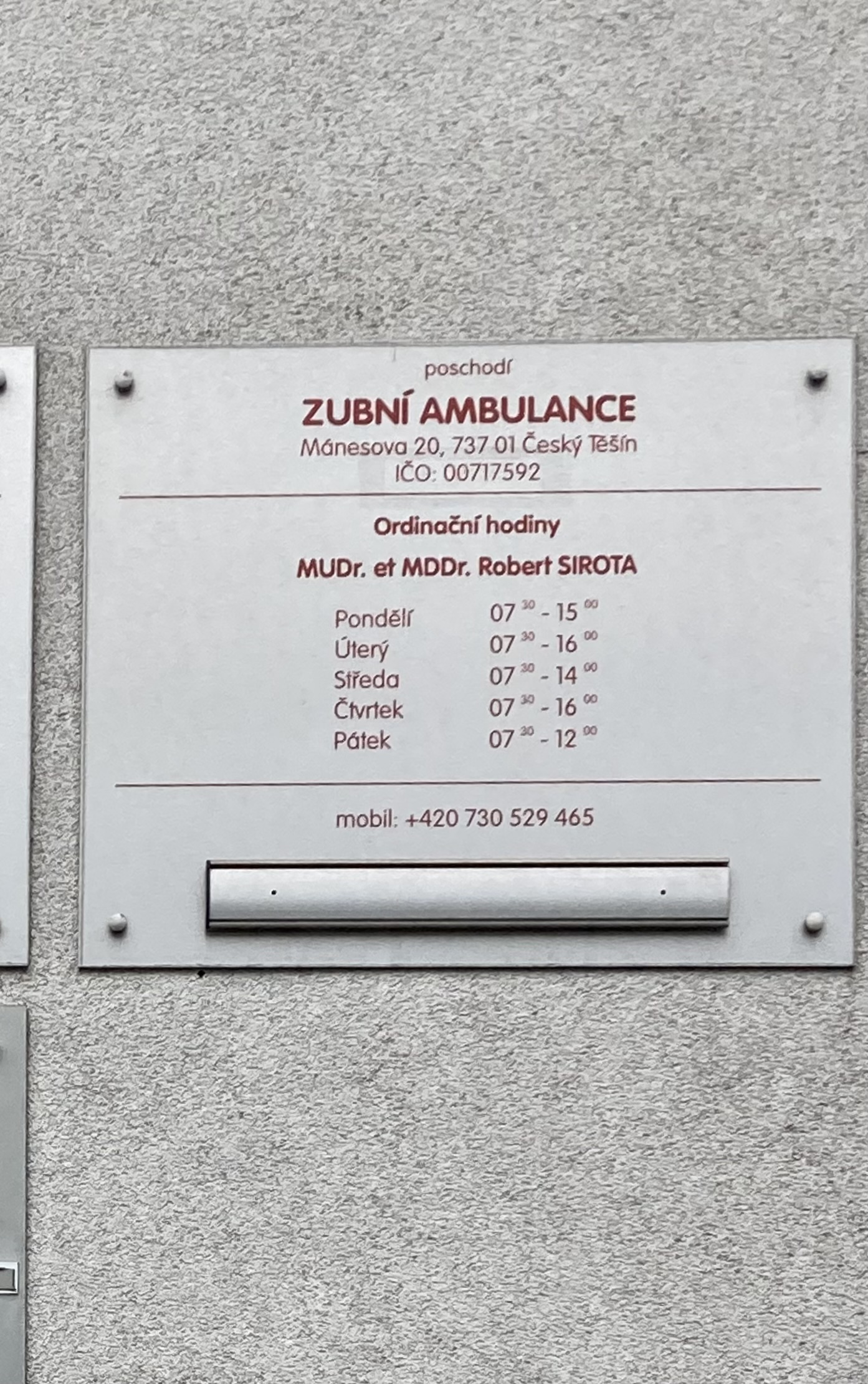 MUDr. et MDDr. Robert Sirota foto 3