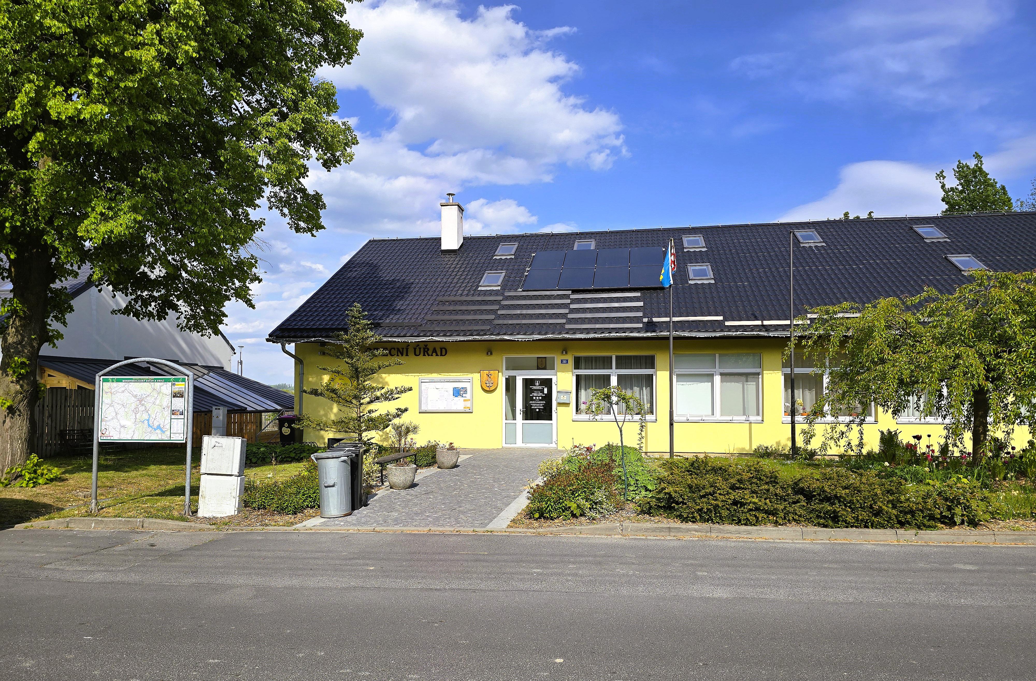 Moravskoslezský Kočov - obecní úřad foto 4