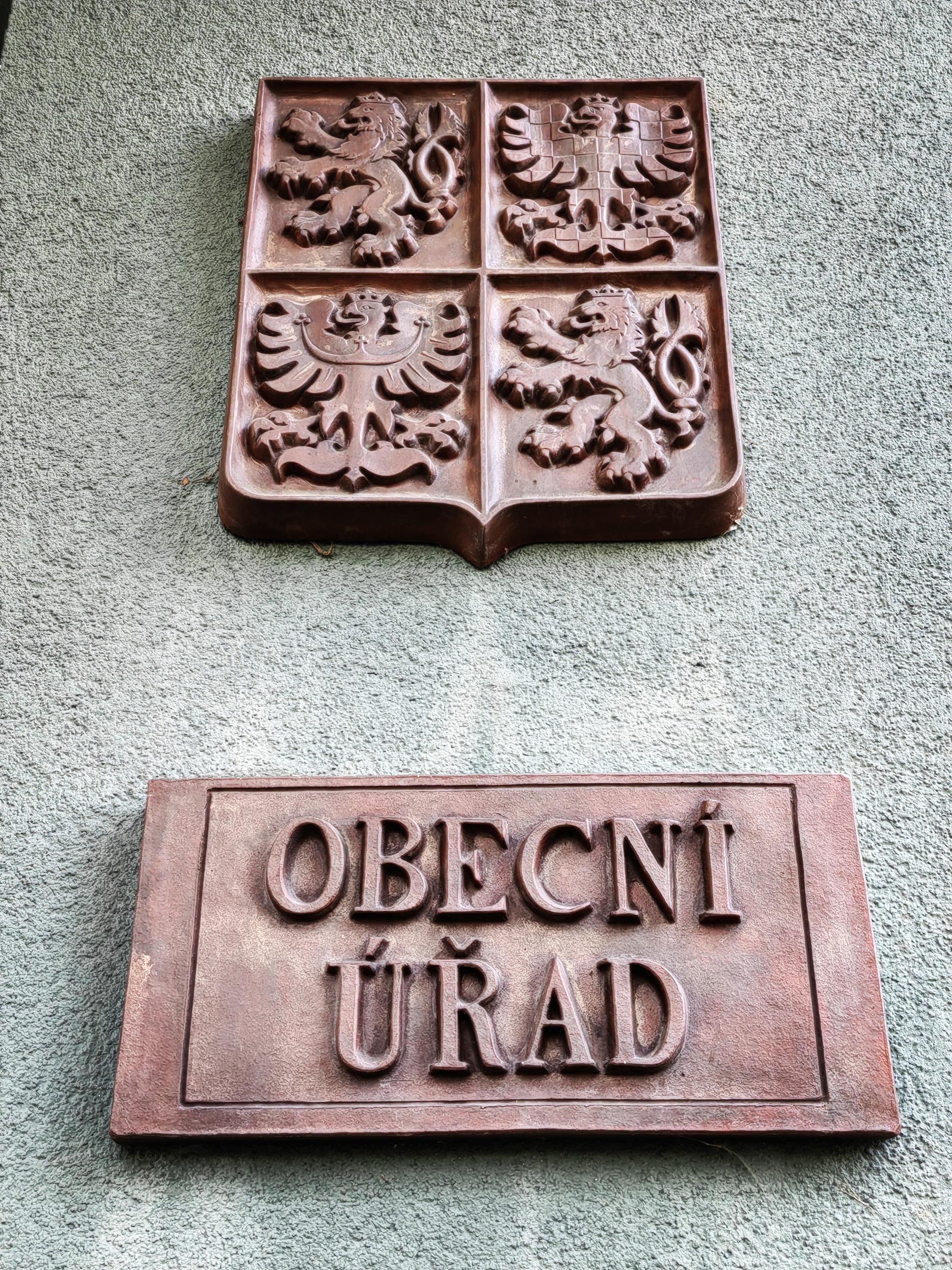 Studánka - obecní úřad foto 2