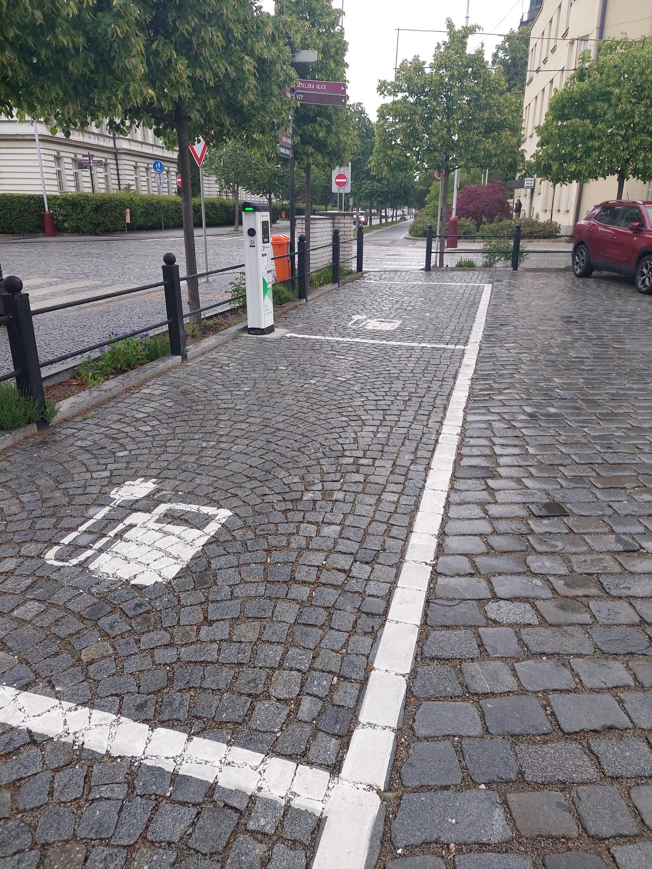 ŠKO-ENERGO, s.r.o. - Nabíjecí stanice foto 2