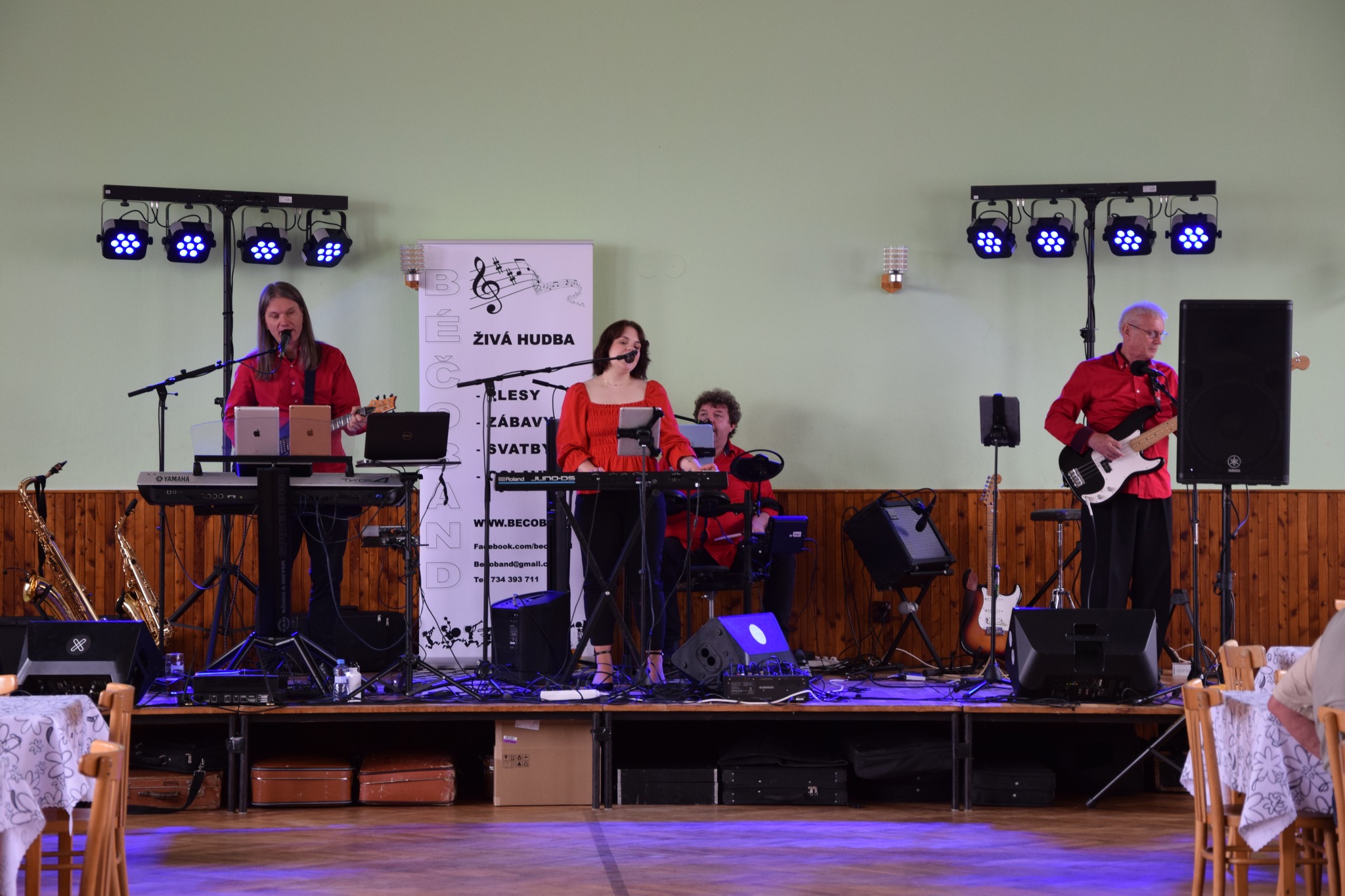 Kapely Béčoband a Bonesaver foto 3