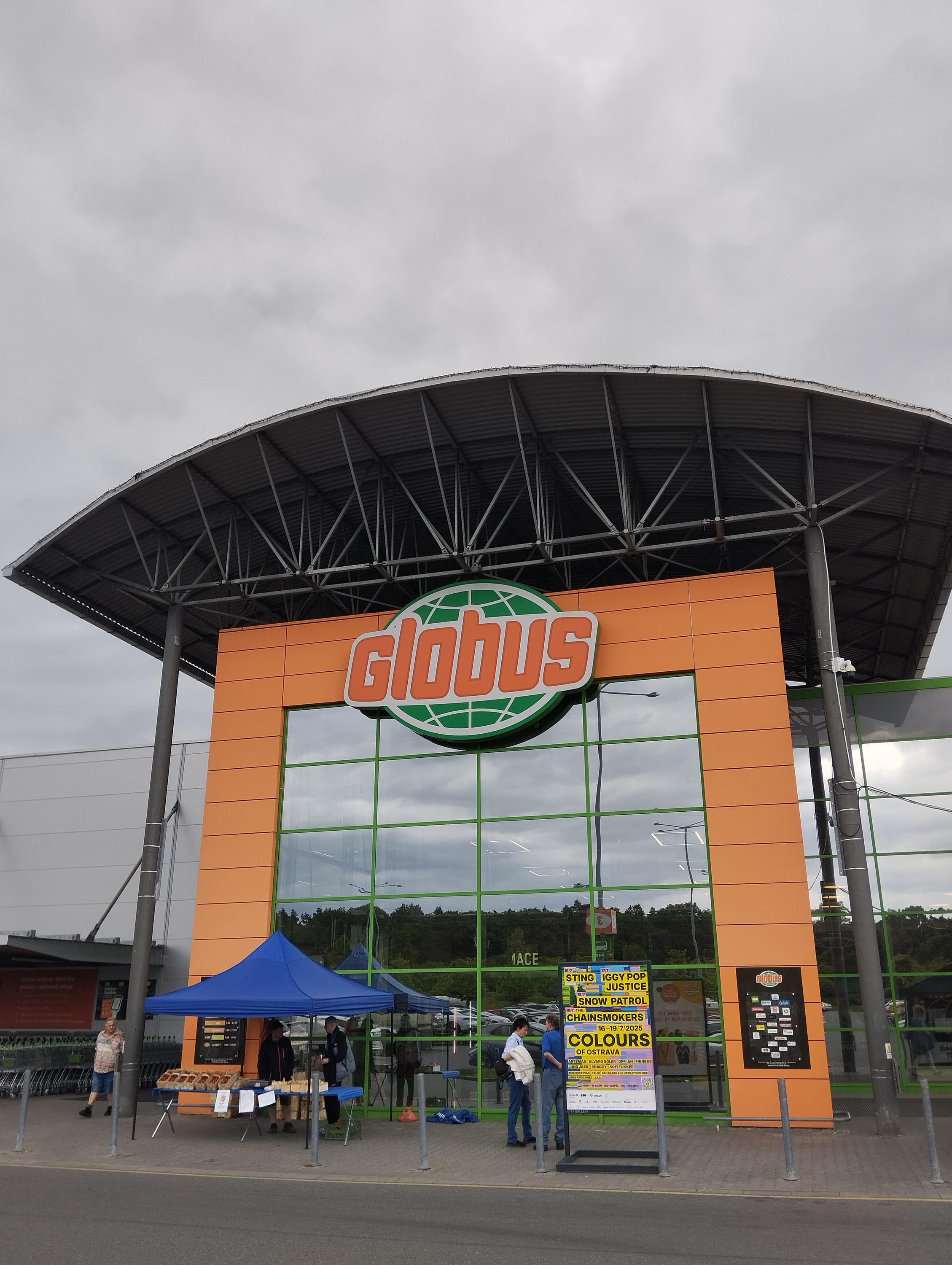 Globus Hypermarket foto 3