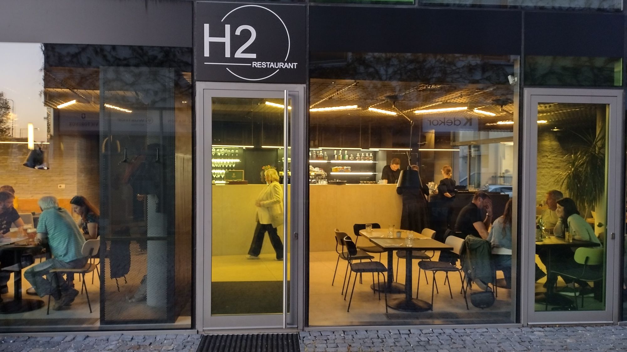 H2O foto 2