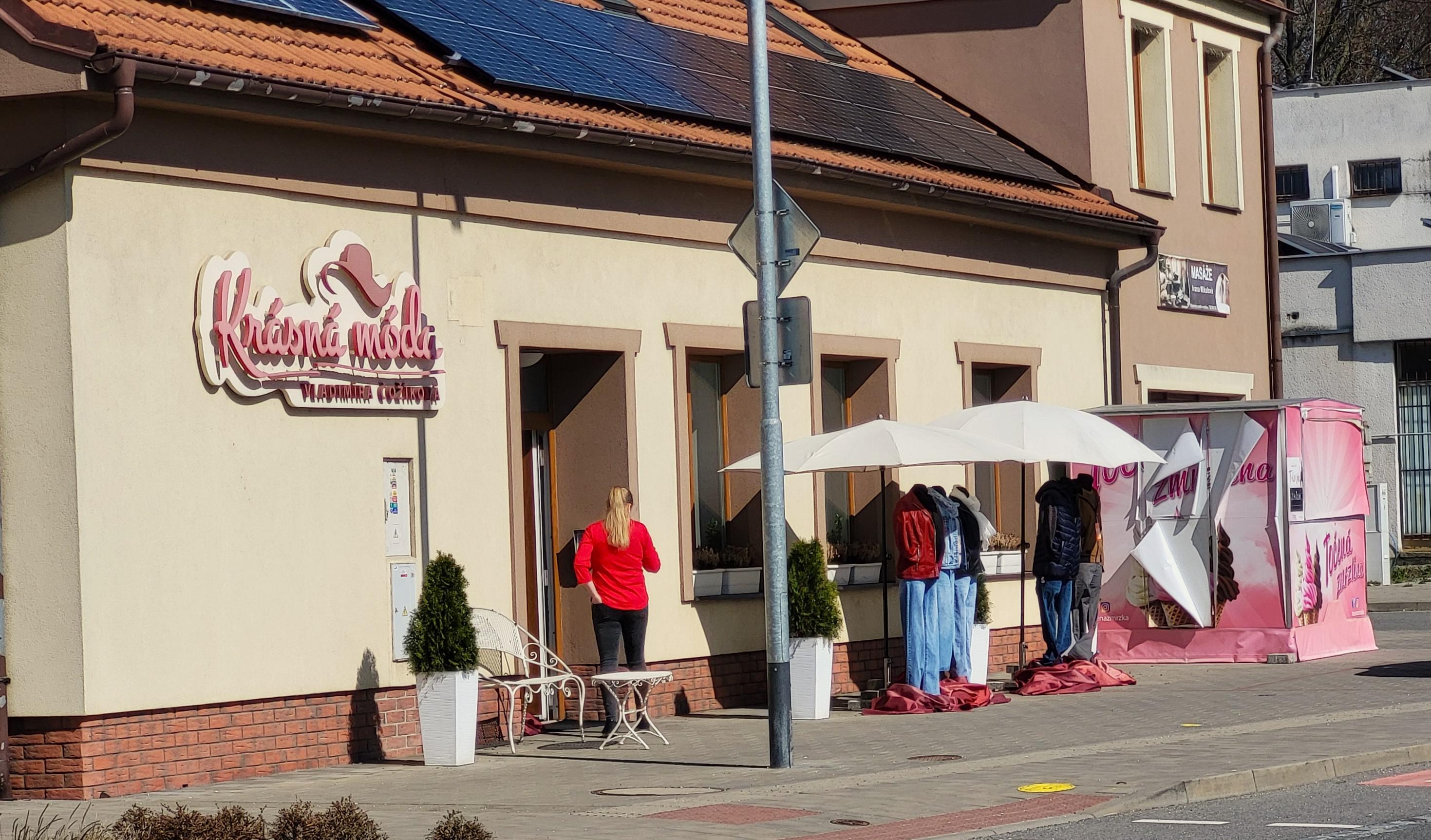 Oděvy a dárkové zboží Vladimíra Čožíková foto 6