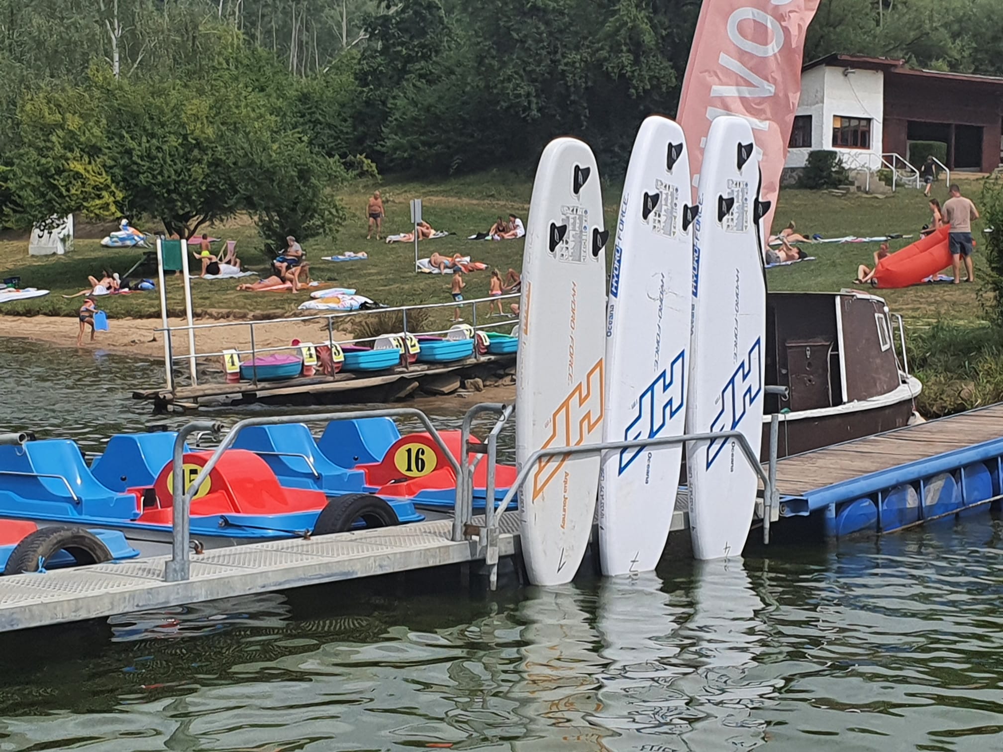 Půjčovna lodí Rabyně foto 1