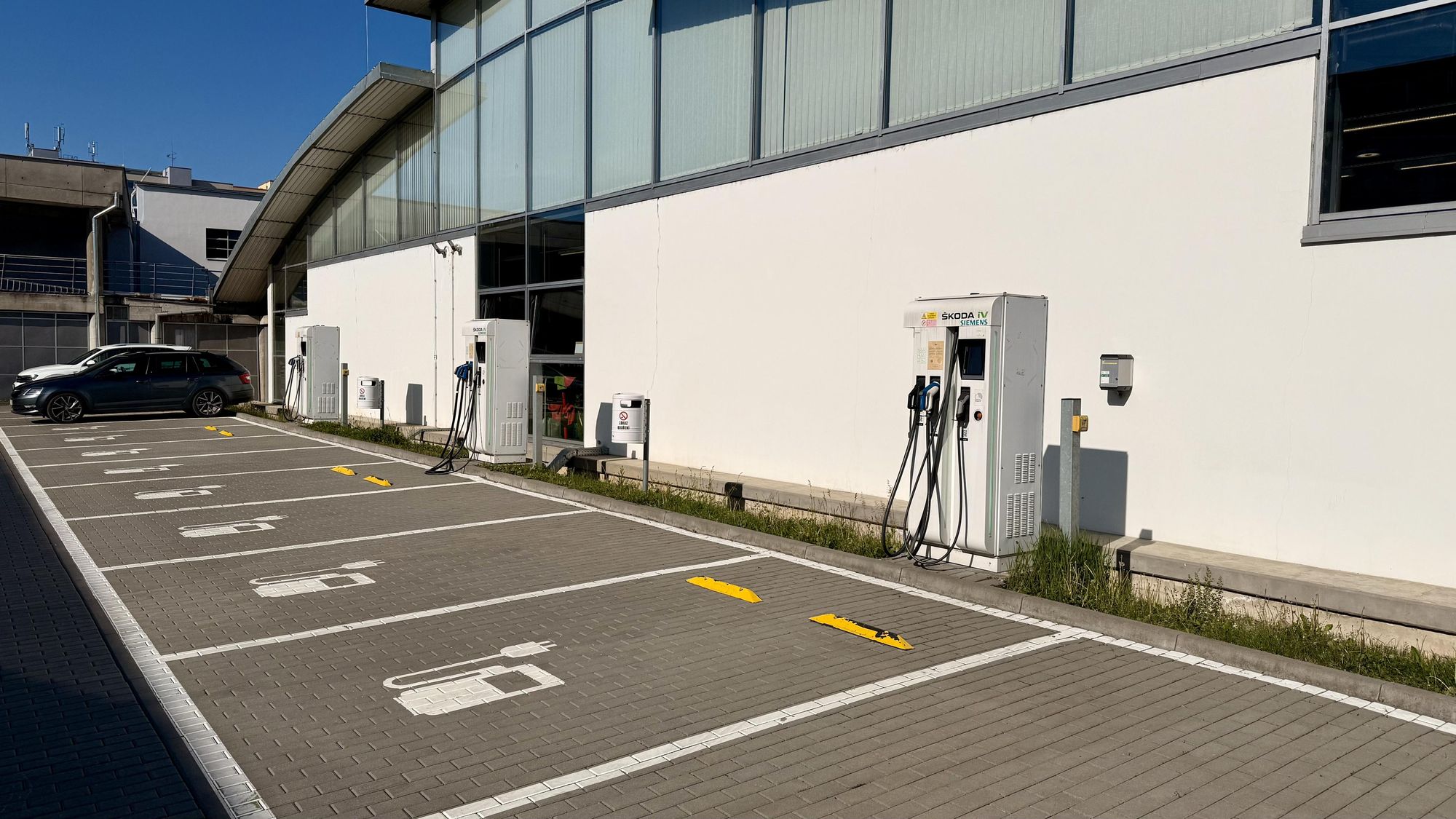 ŠKO-ENERGO, s.r.o. - Nabíjecí stanice foto 2