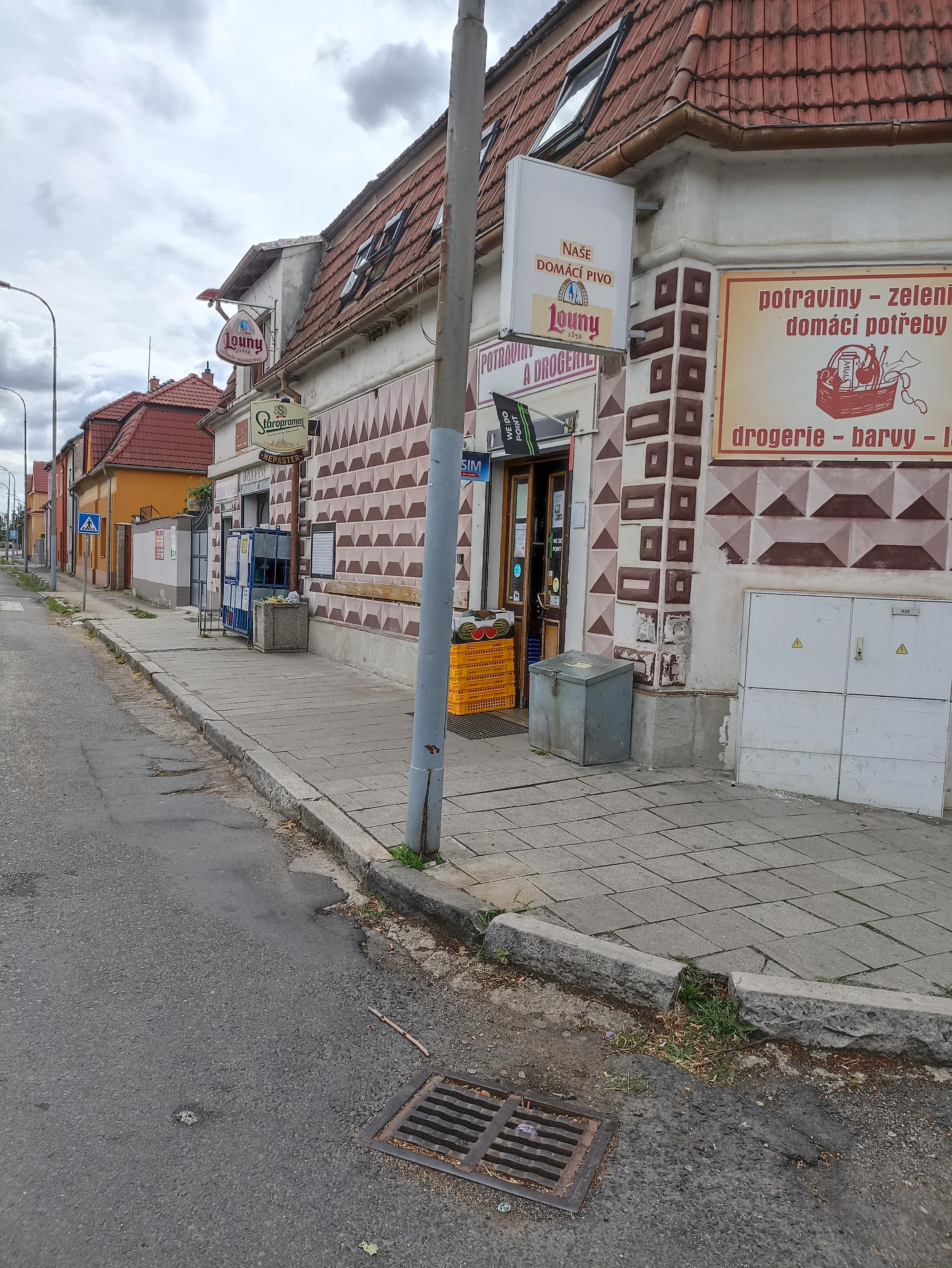 Prodej smíšeného zboží - Thi Hai Yen Khuat foto 2