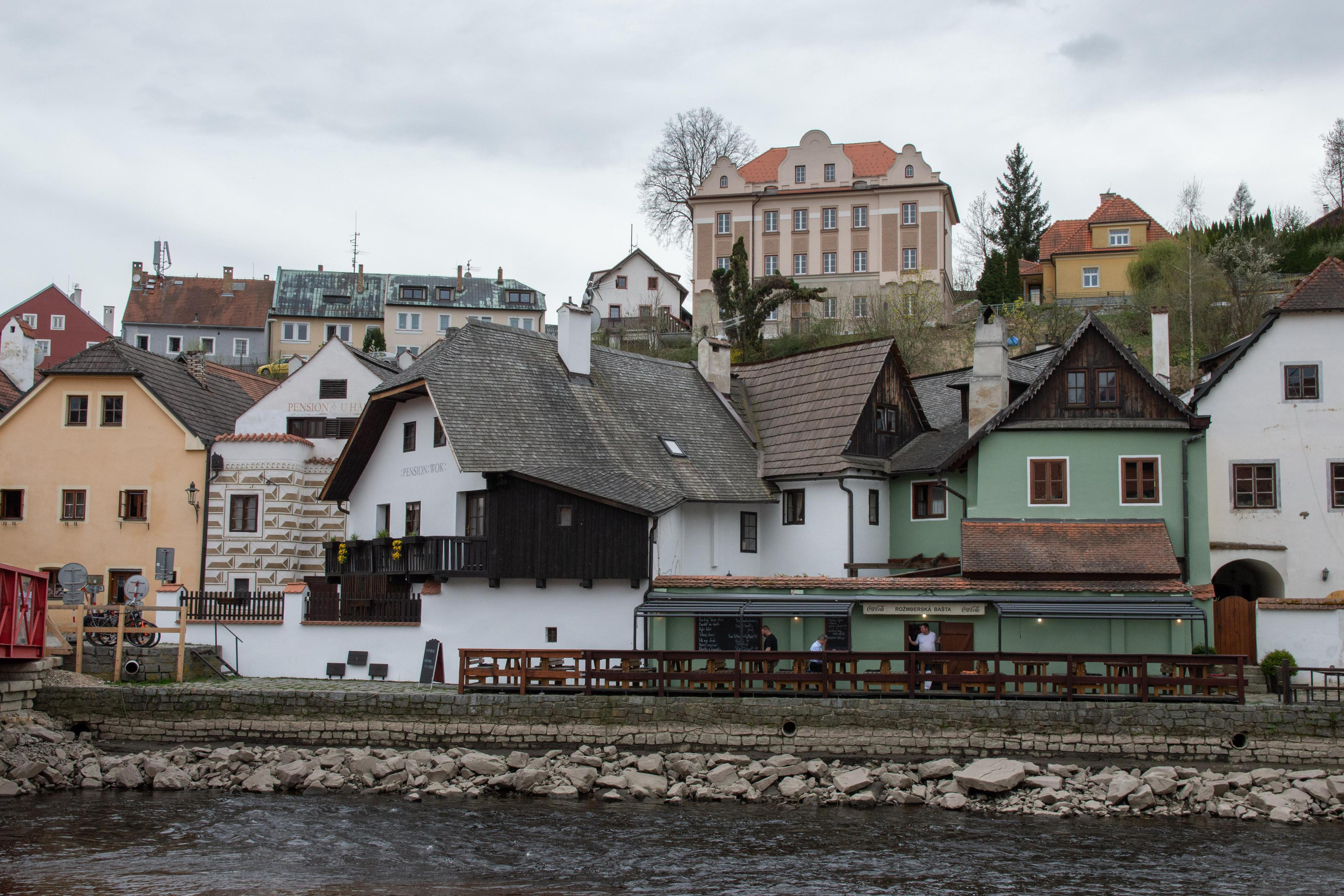 Vltava Port Riverside Restaurant - Café - Pension foto 6