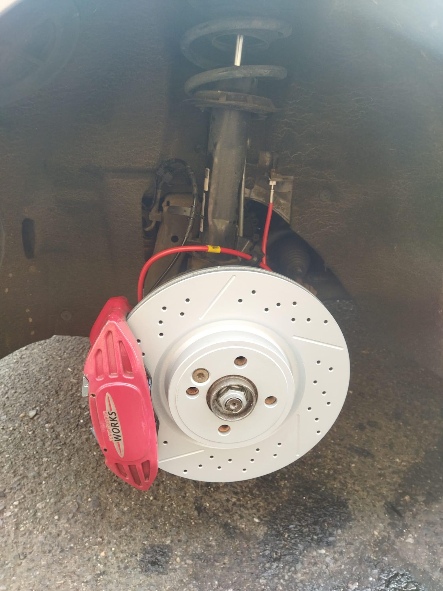 Autoservis Pneuservis Tomáš foto 2
