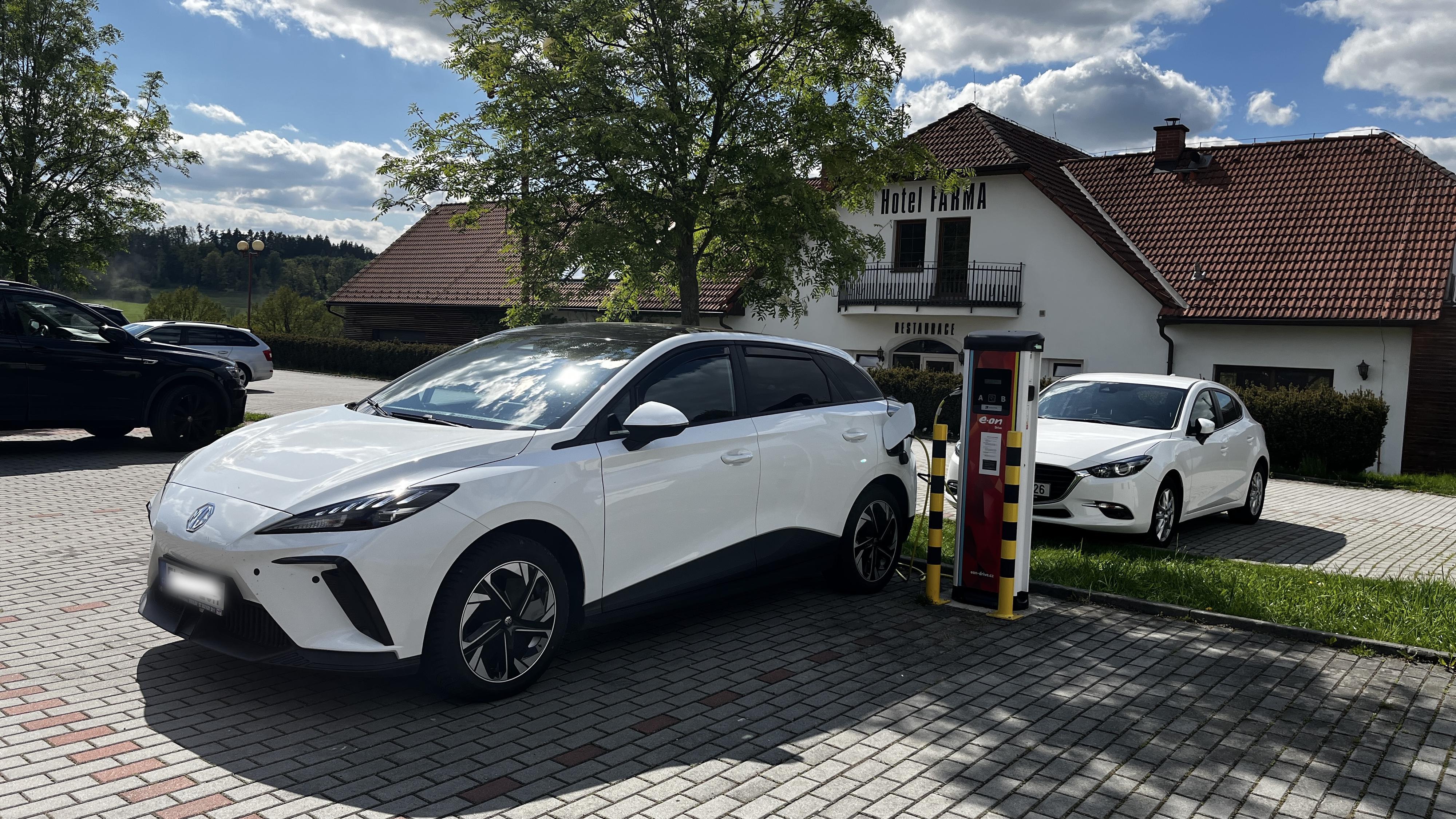 Dobíjecí stanice E.ON Drive foto 1