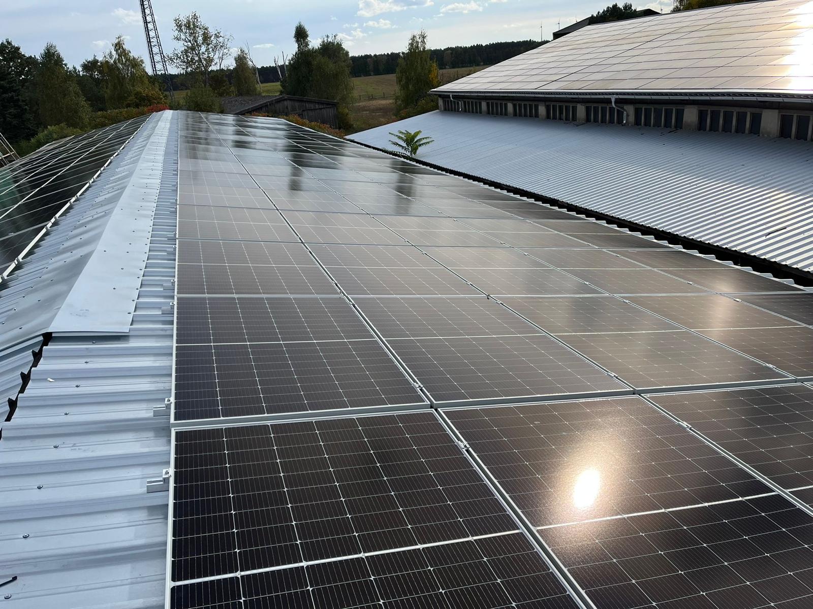 Petr Procházka - revize a montáže FVE a elektroinstalace foto 3