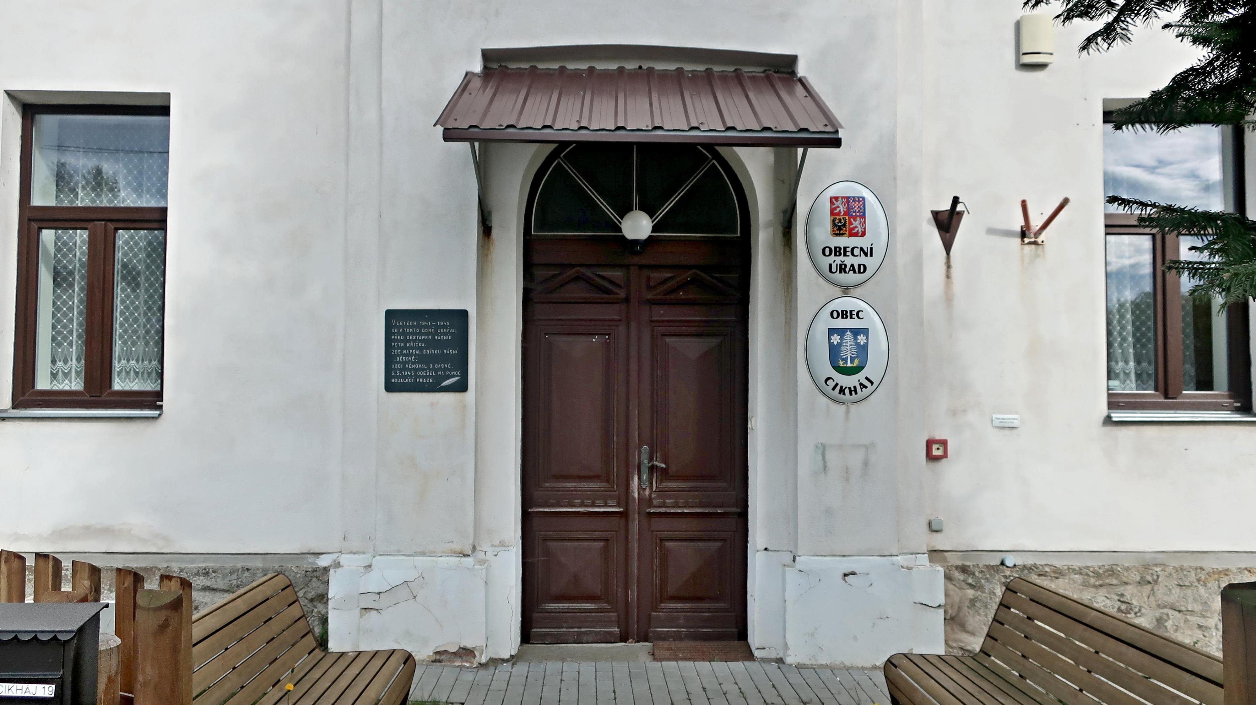 Cikháj - obecní úřad foto 3