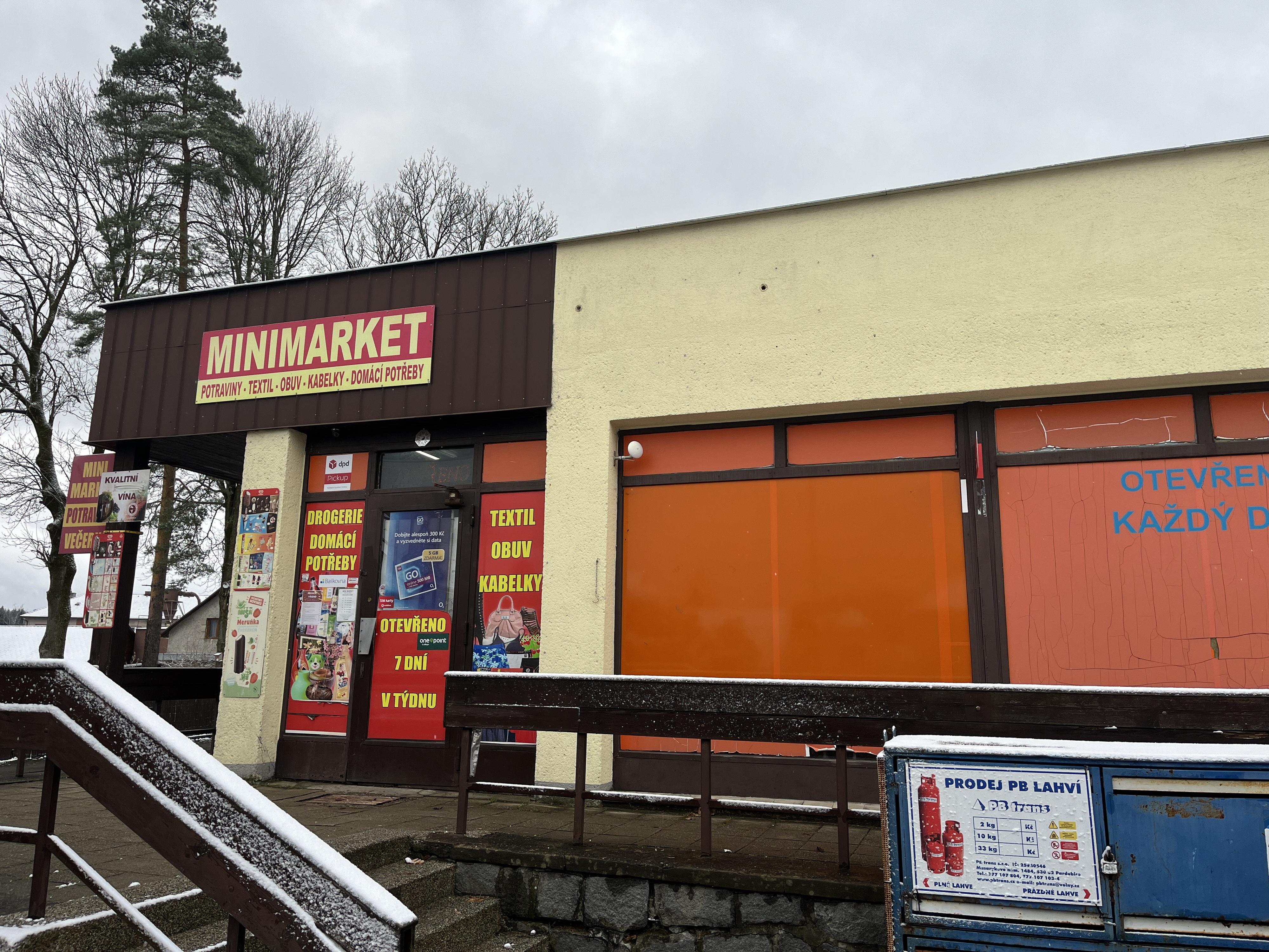 Mini market