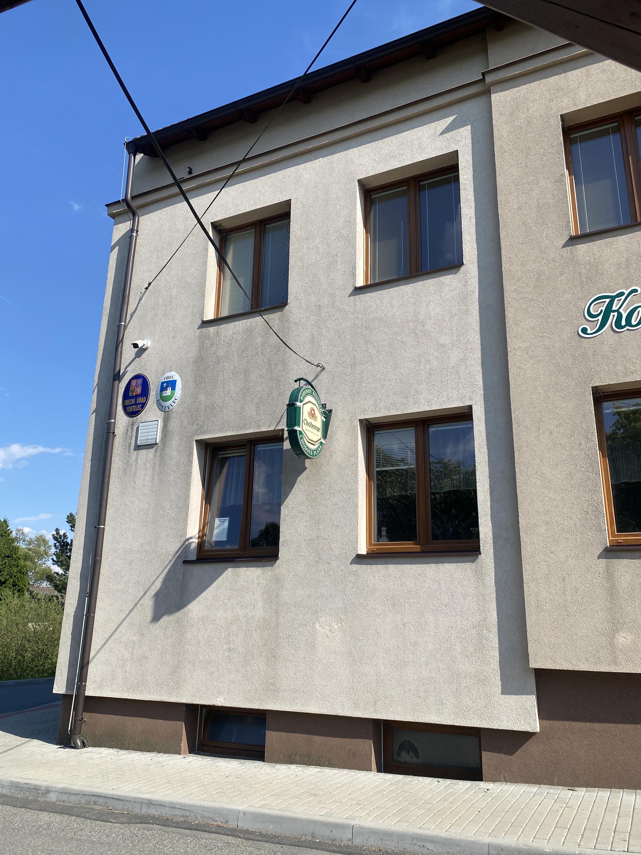 Kostelec - obecní úřad foto 2