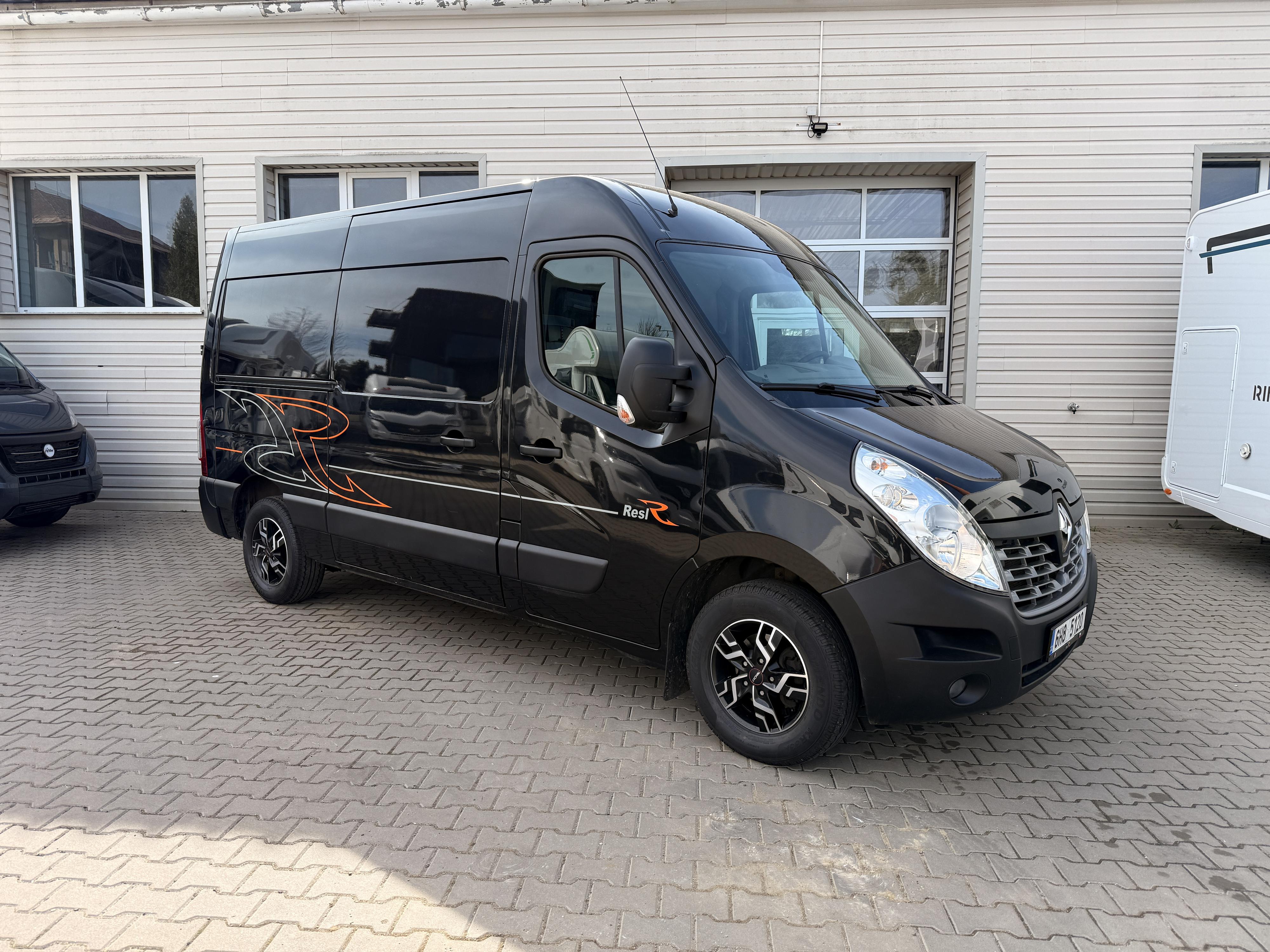 Pronájem dodávky Renault TRAFIC L2H1