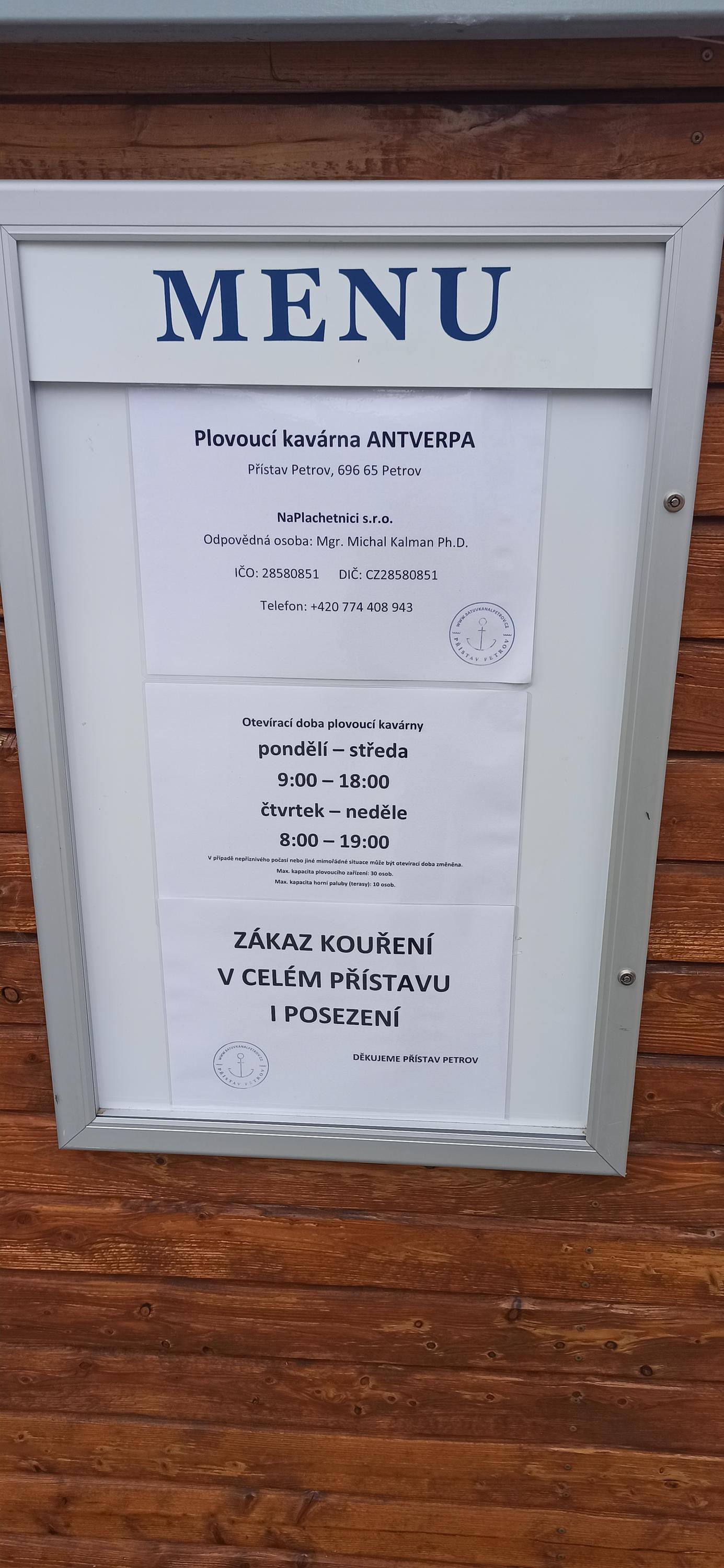 Plovoucí kavárna foto 6