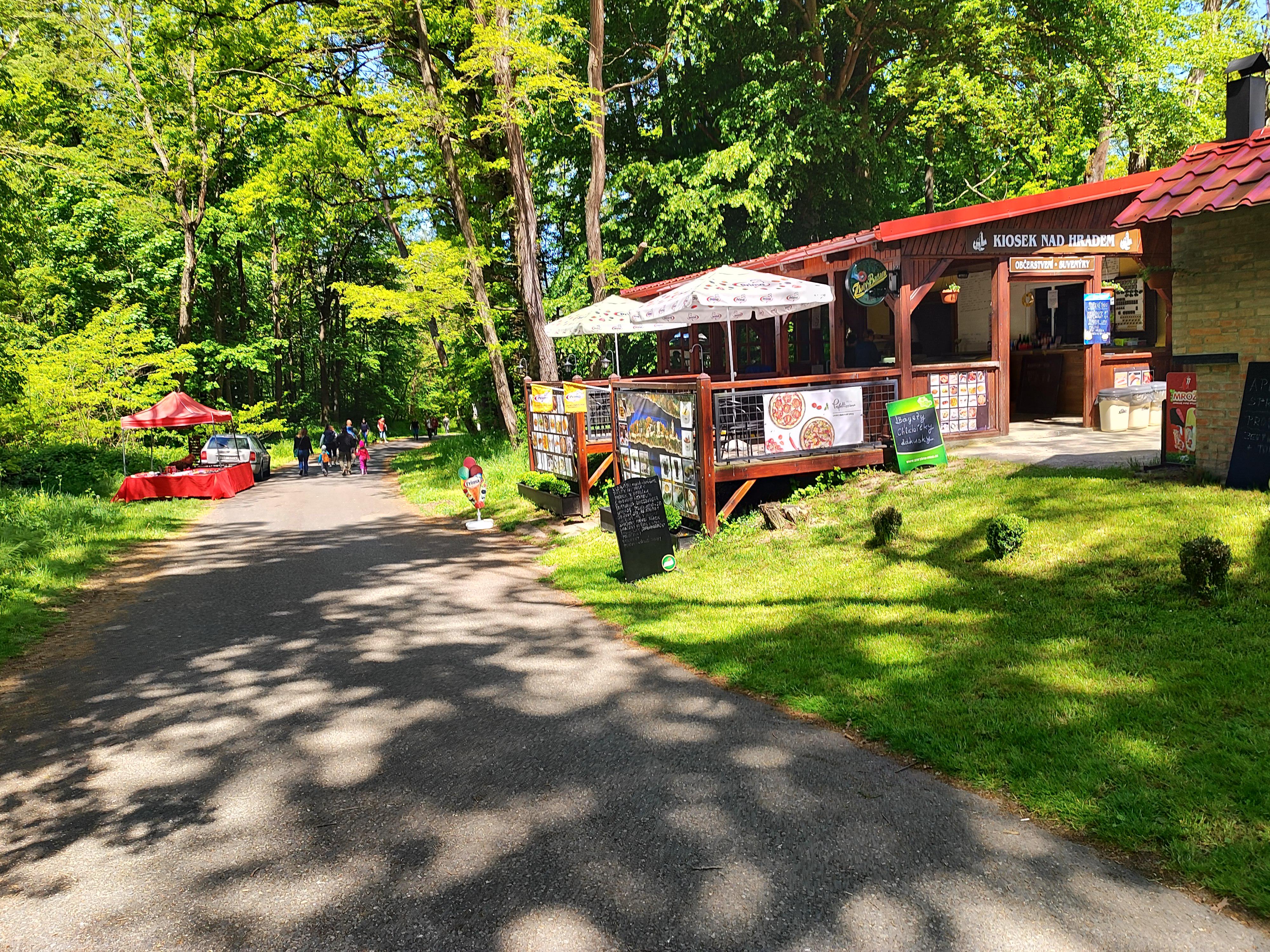 Restaurace u Parkoviště hradu Zvíkov foto 3