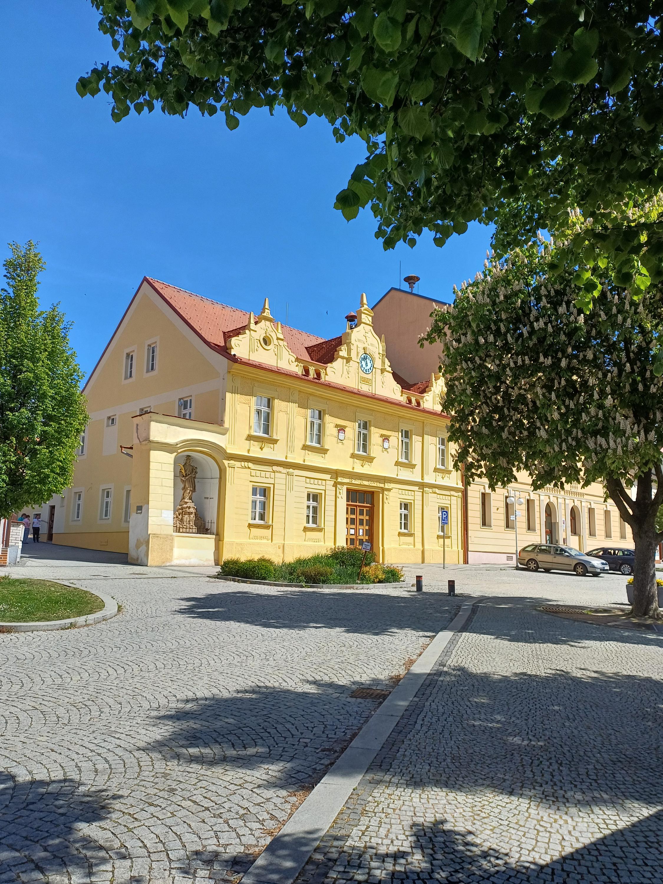 Spálené Poříčí - městský úřad foto 6