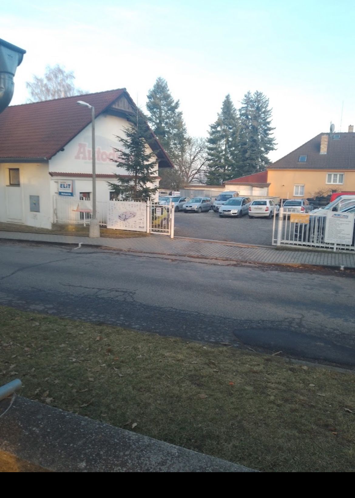 Autodílna Marek foto 2