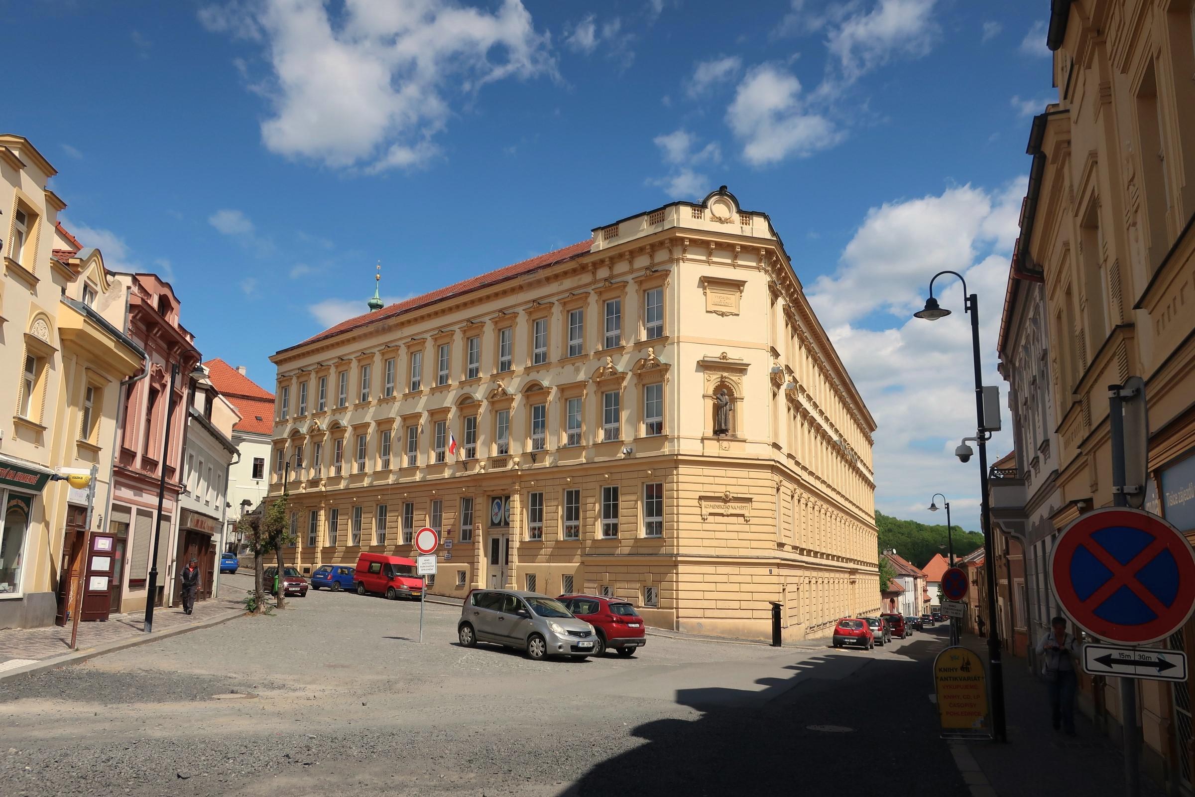 ZŠ Slaný, Komenského náměstí foto 2