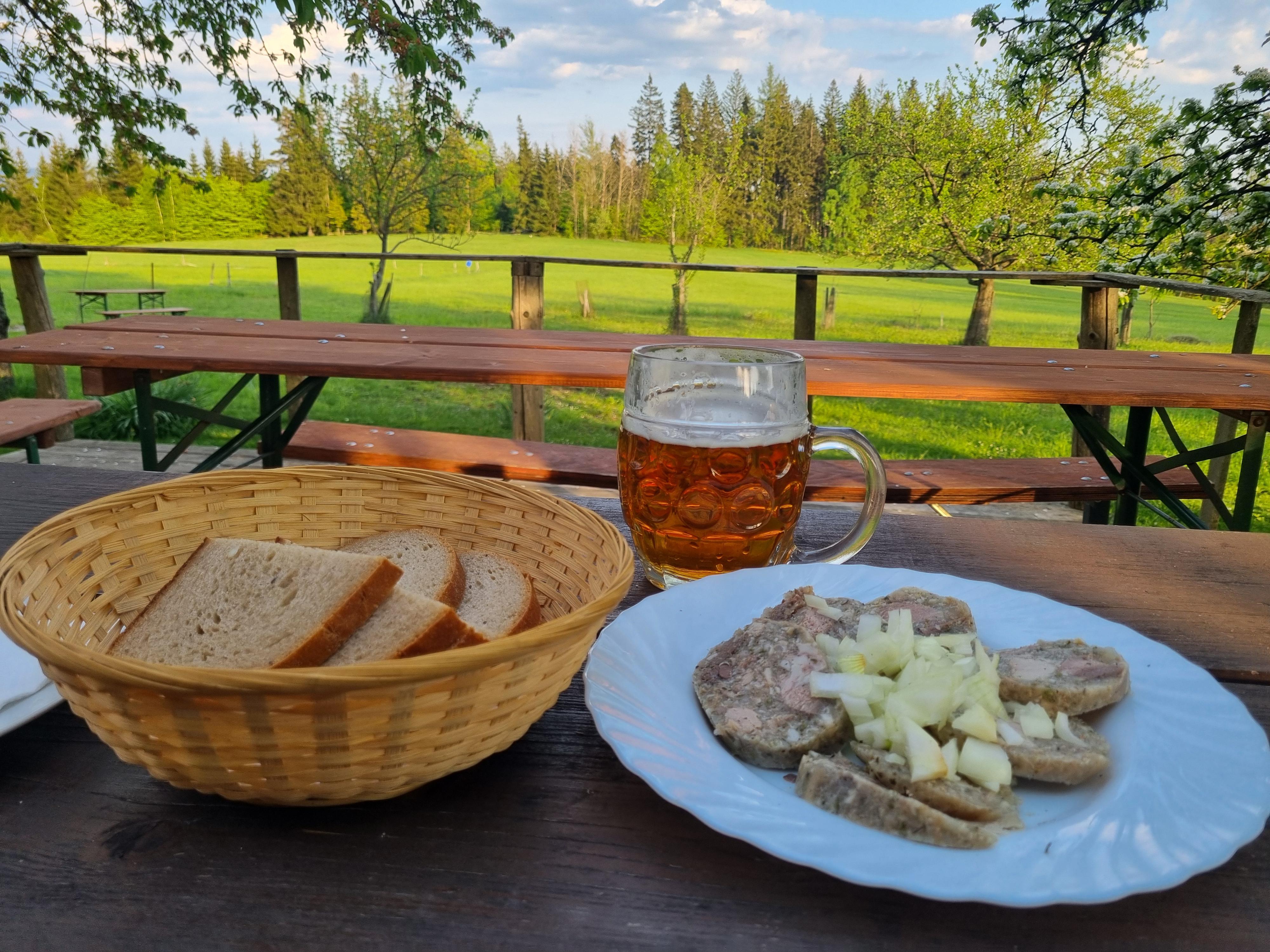 Hospoda ve Vrších foto 6