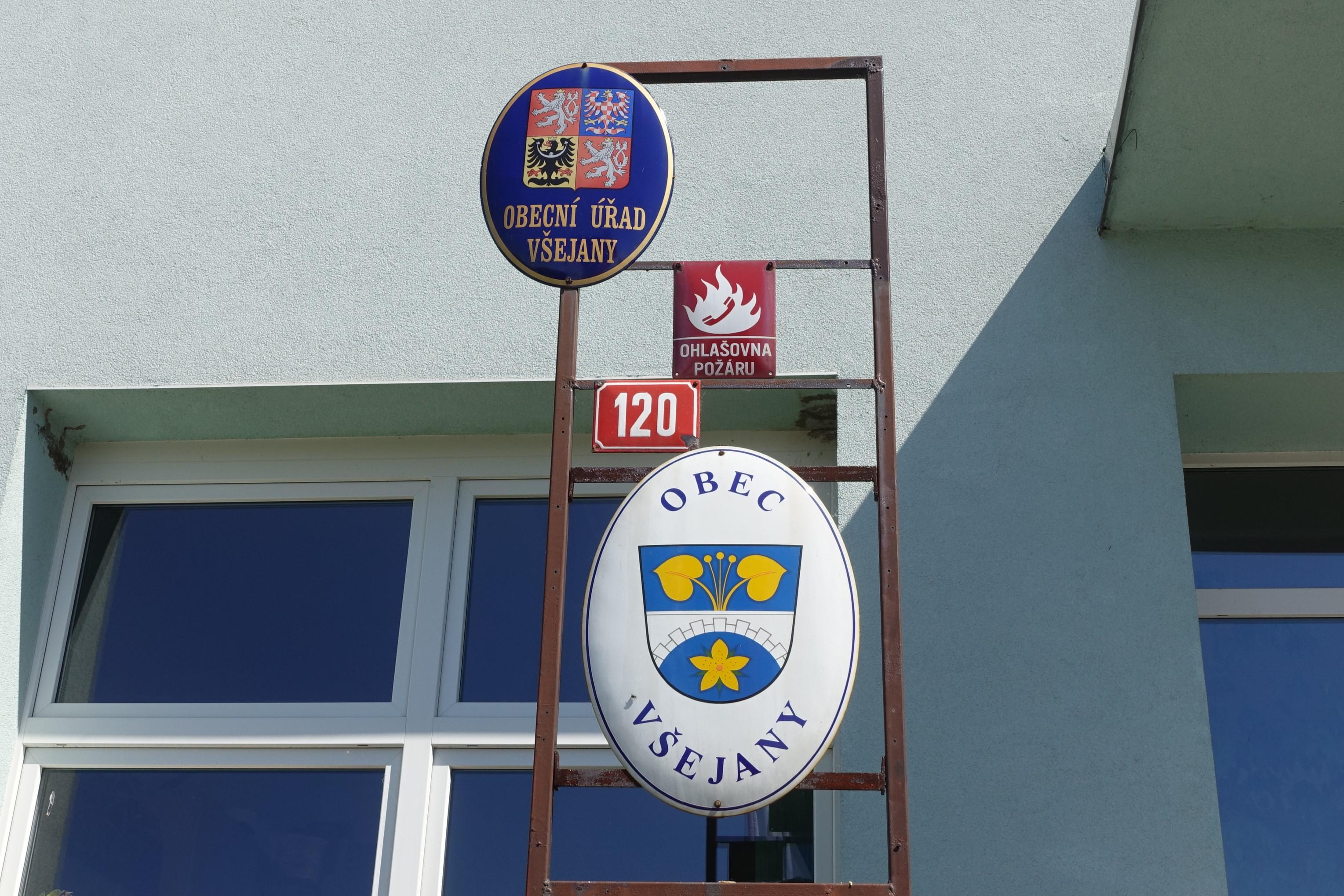 Všejany - obecní úřad foto 2