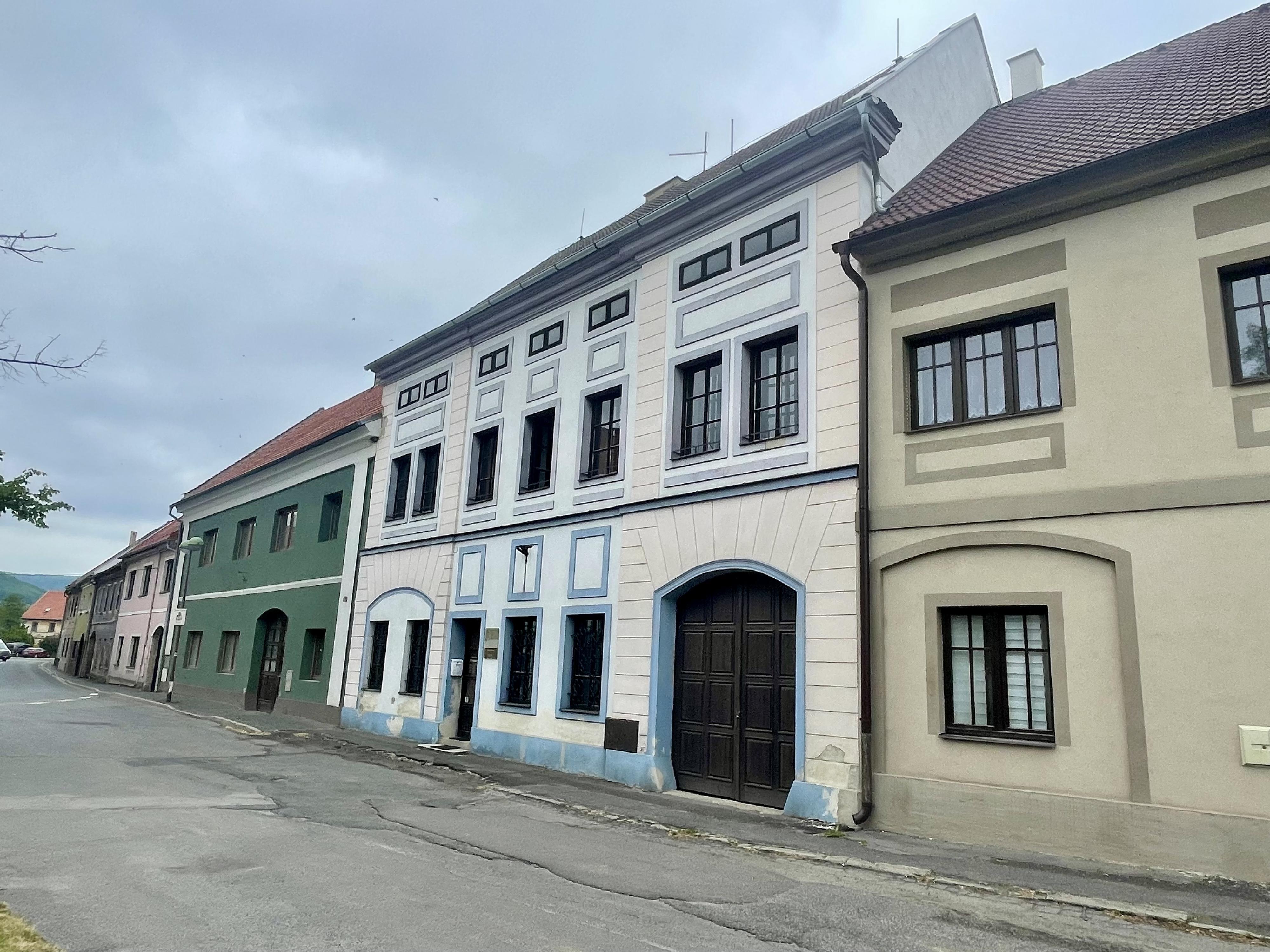 Kravaře - obecní úřad foto 3