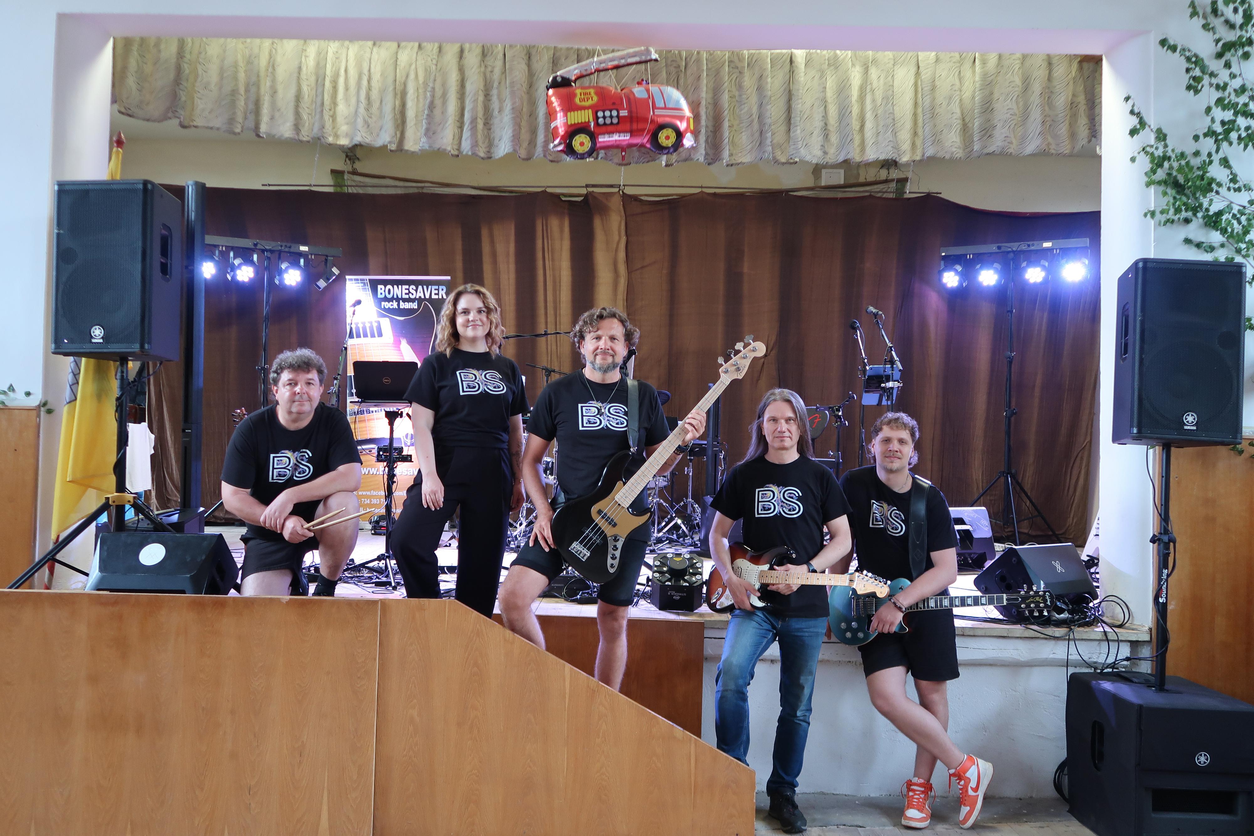Kapely Béčoband a Bonesaver foto 4