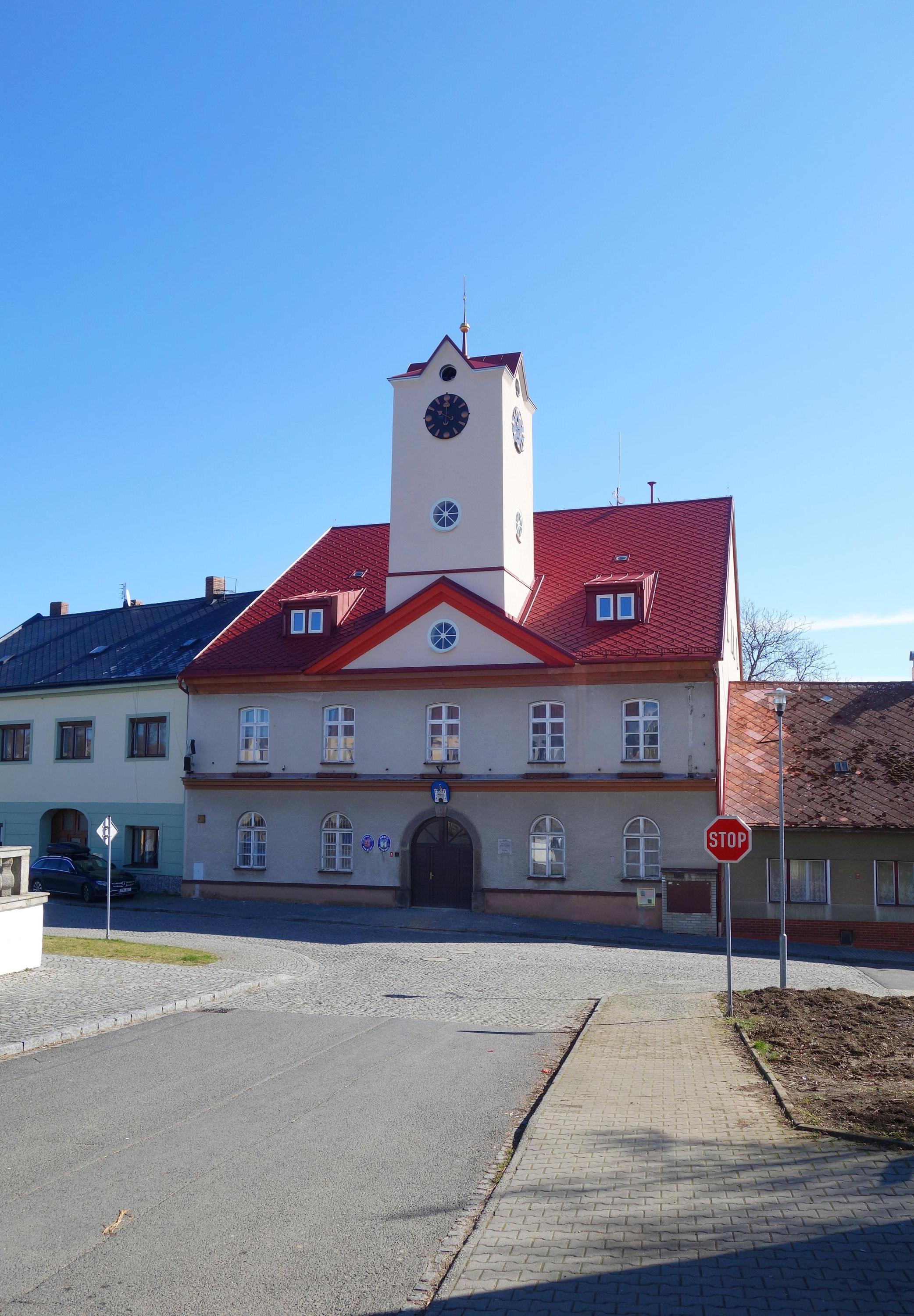 Strážov - městský úřad foto 6