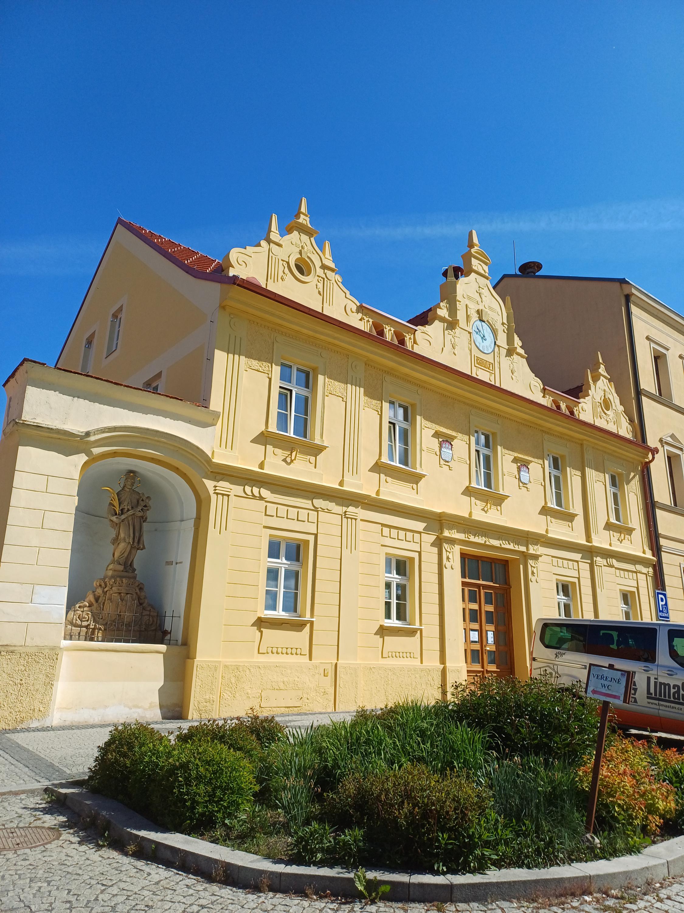 Spálené Poříčí - městský úřad foto 5
