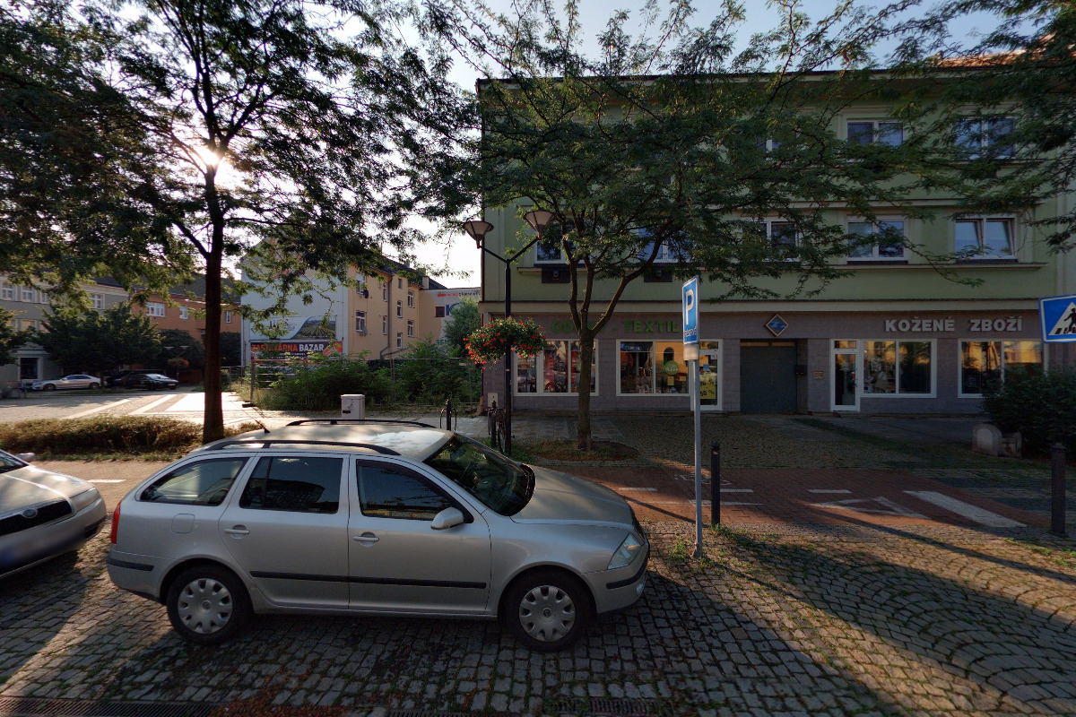 Oděvy a Textil Wilsonova foto 2