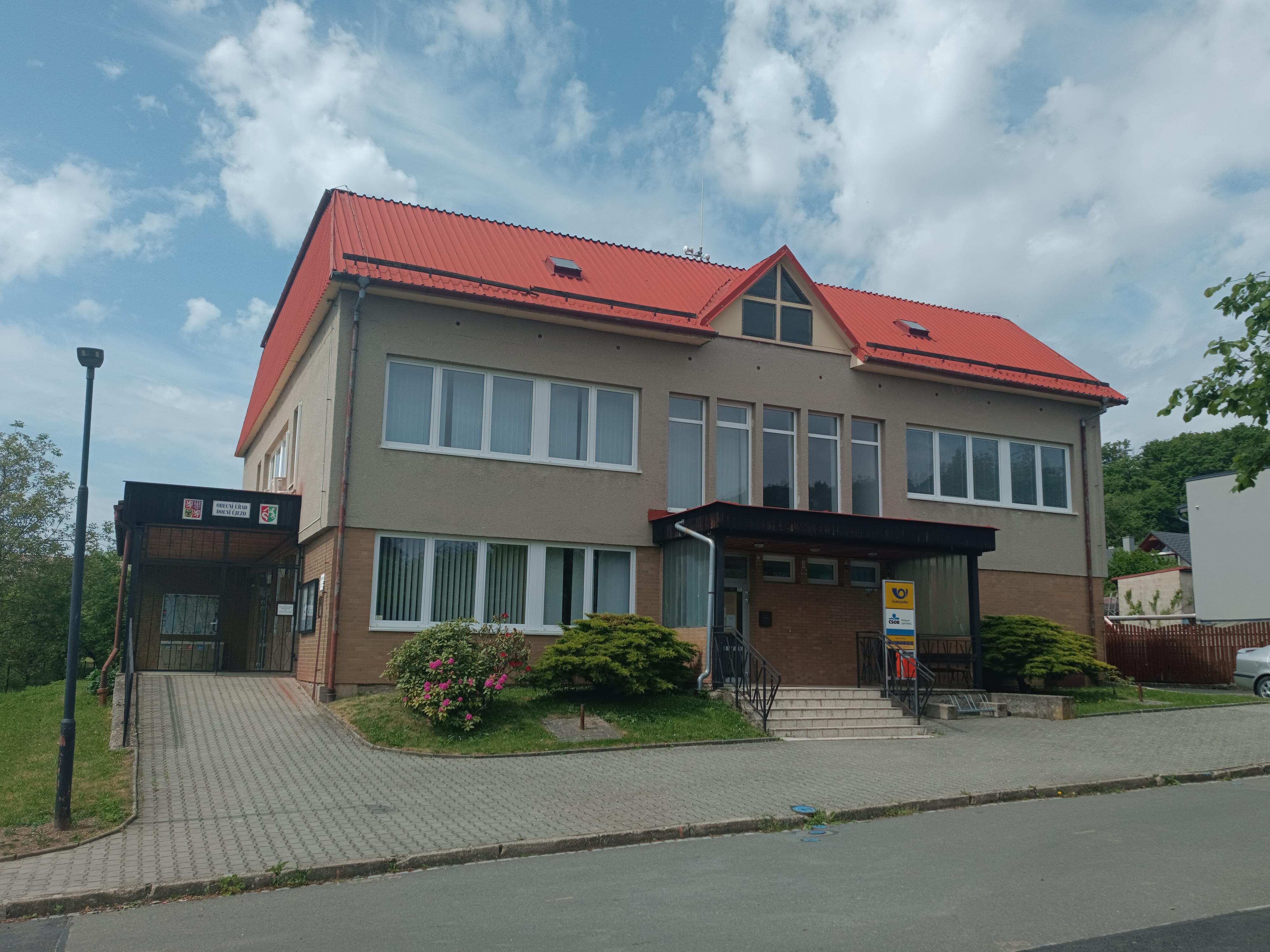 Dolní Újezd - obecní úřad foto 2