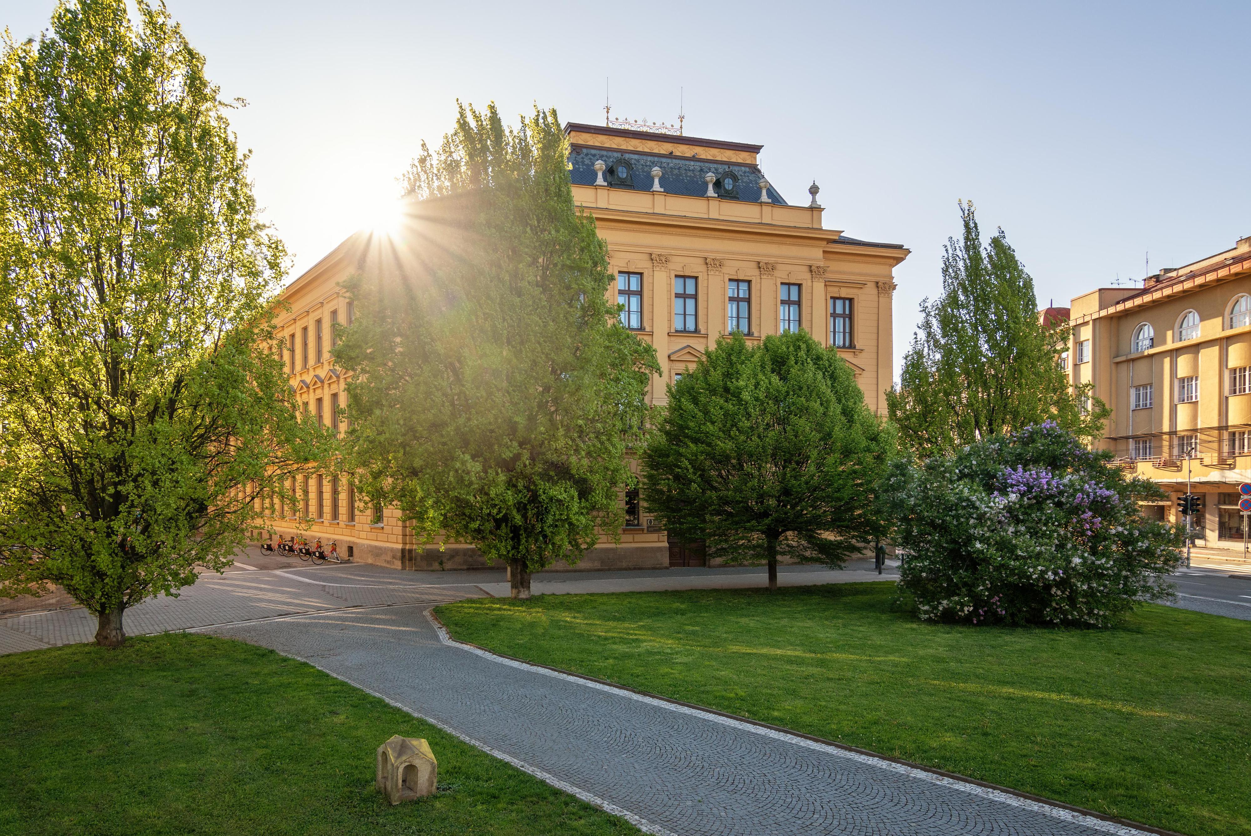 Univerzita Hradec Králové - Filozofická fakulta foto 6