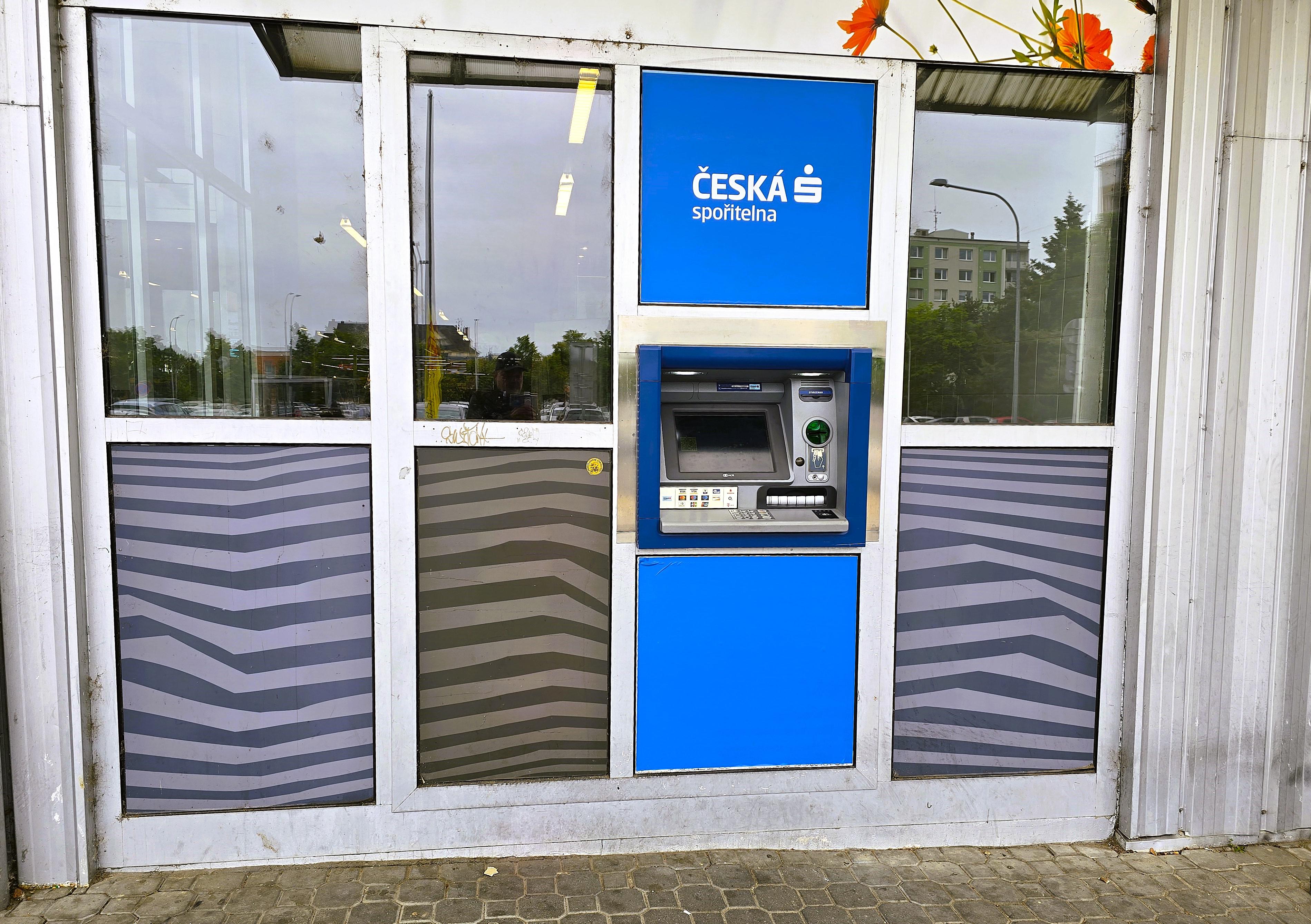 Bankomat České spořitelny foto 4