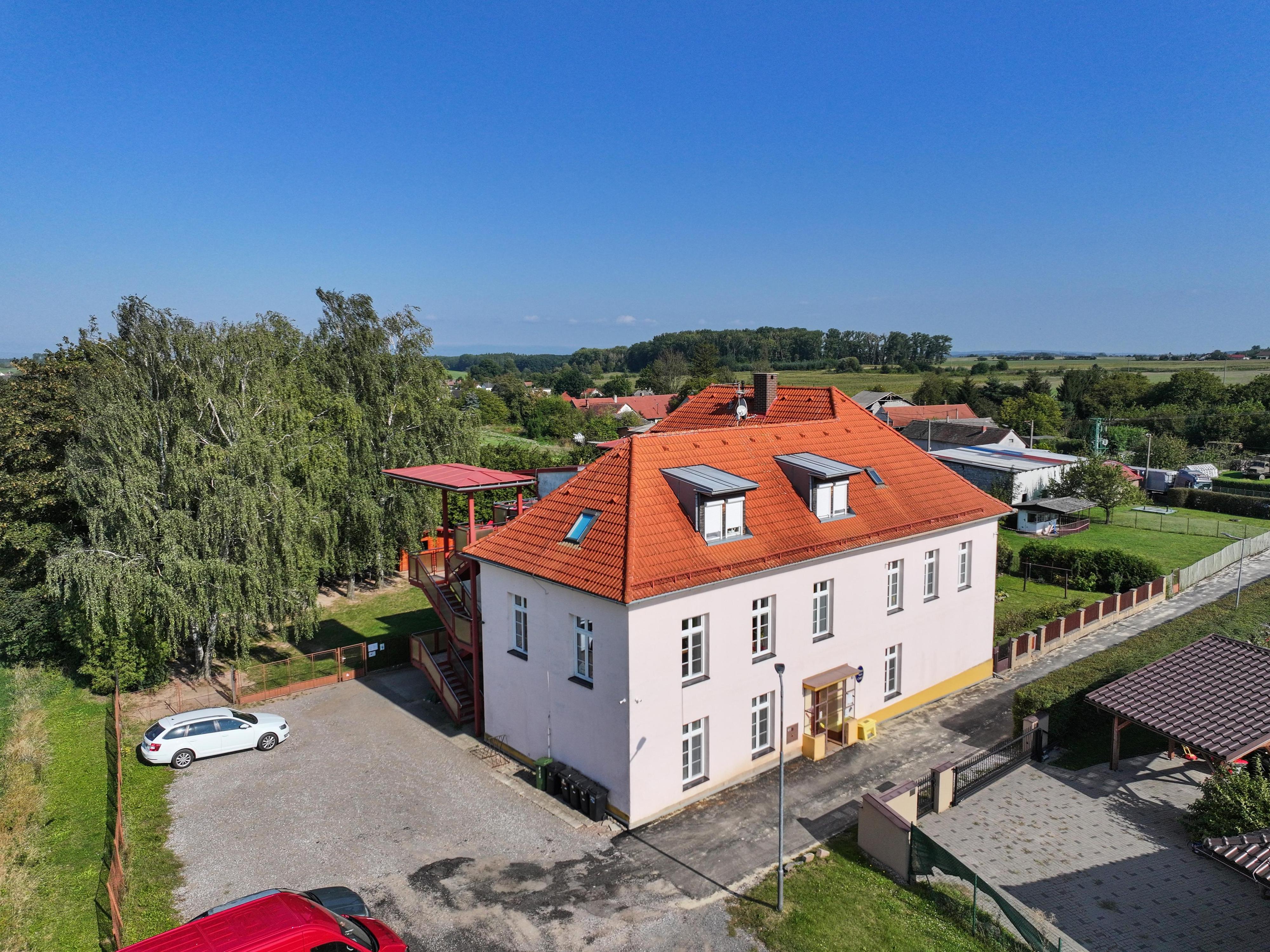 Mateřská škola, Číbuz foto 2