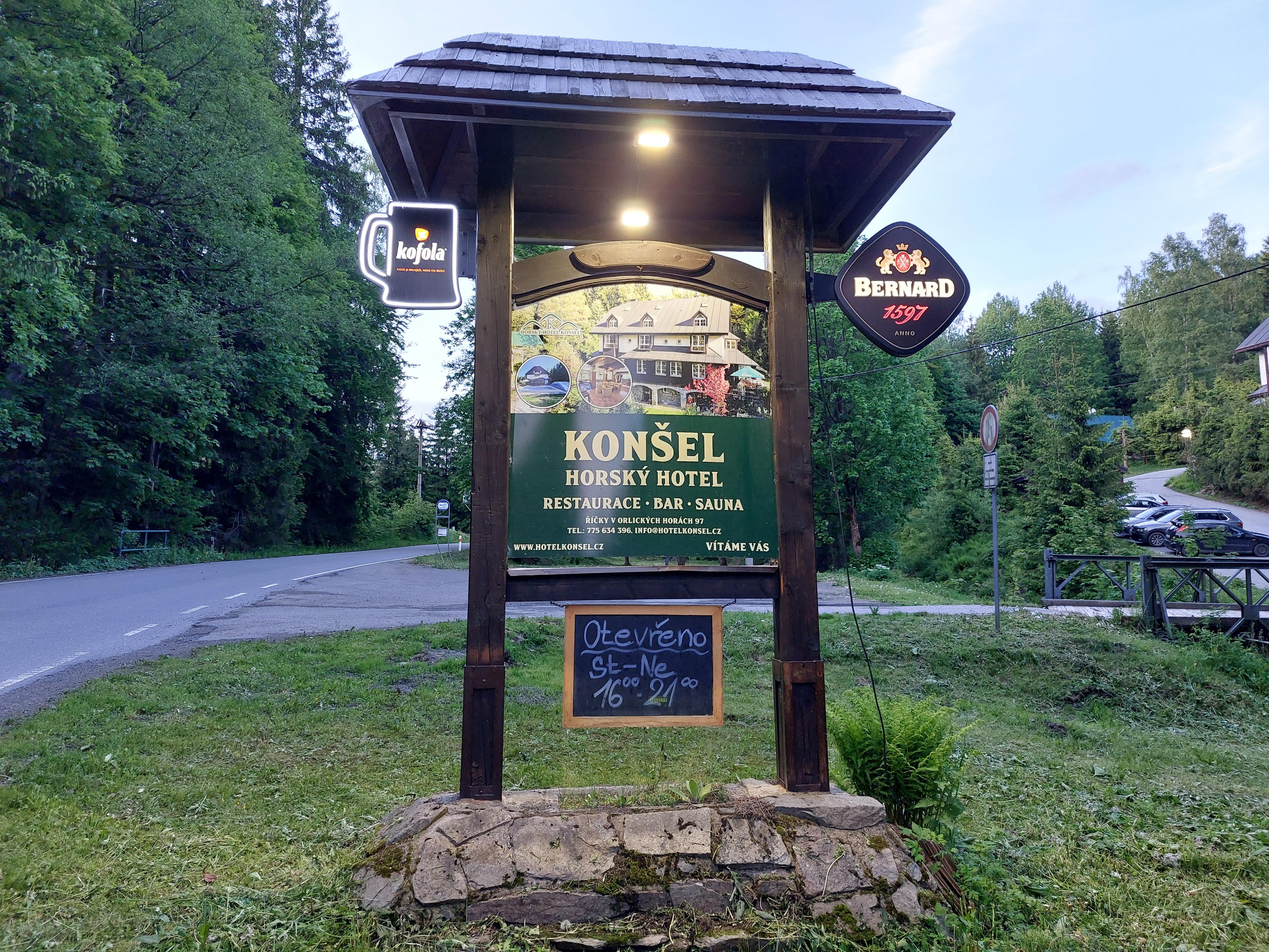 Restaurace hotel Konšel foto 4