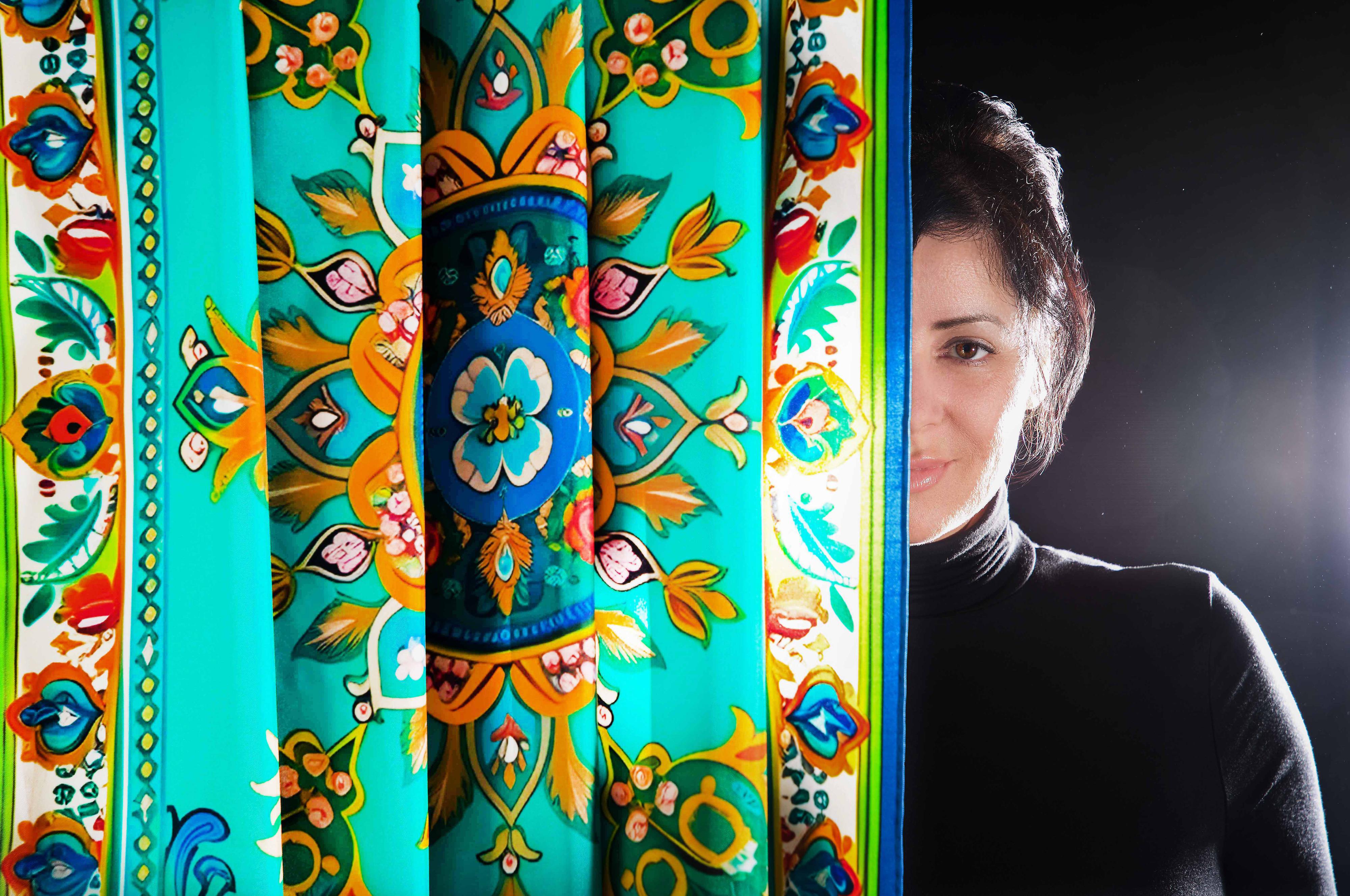 Monika Nowak - Luxury silk