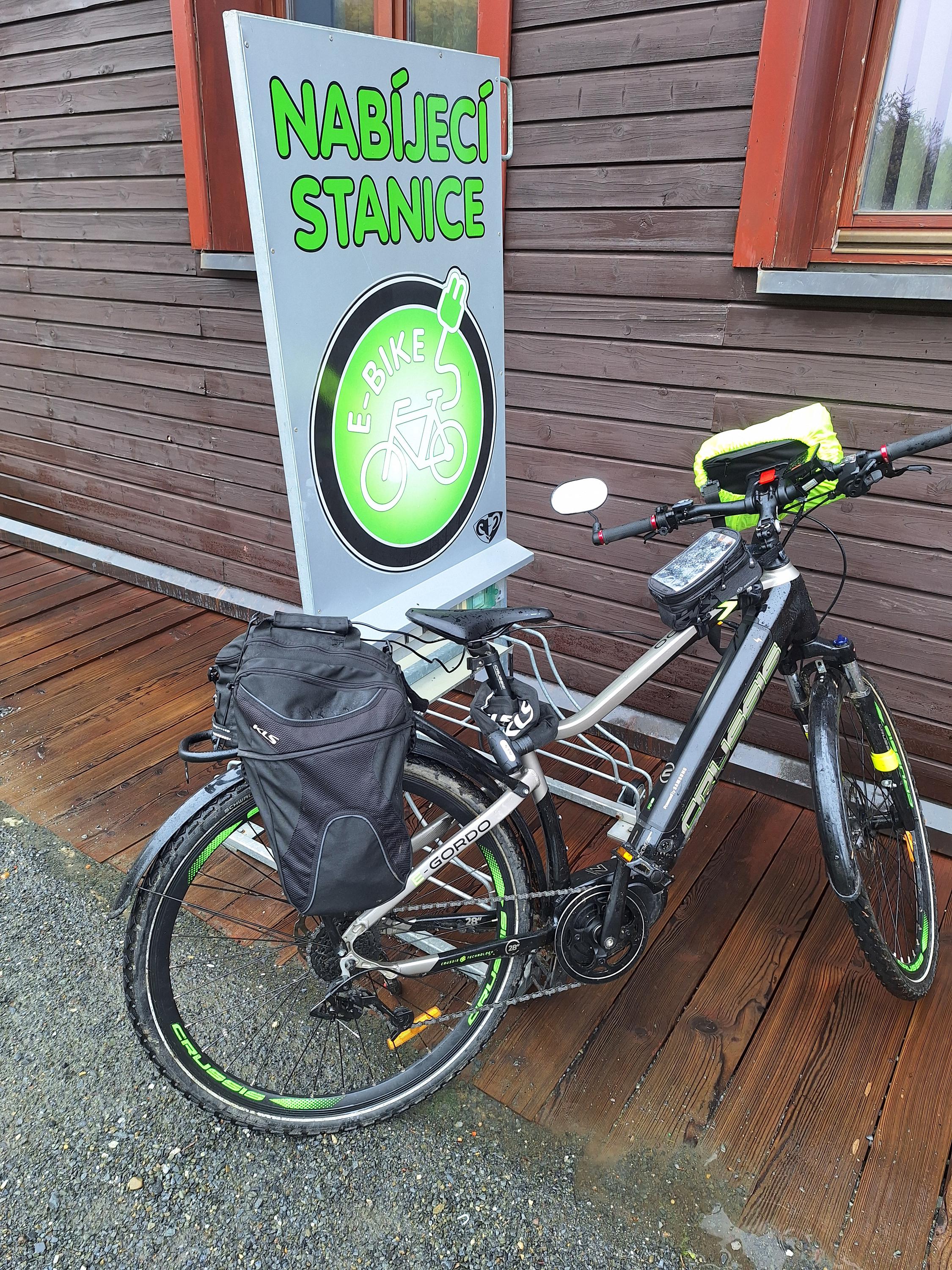 Nabíjecí stanice pro elektrokola foto 3